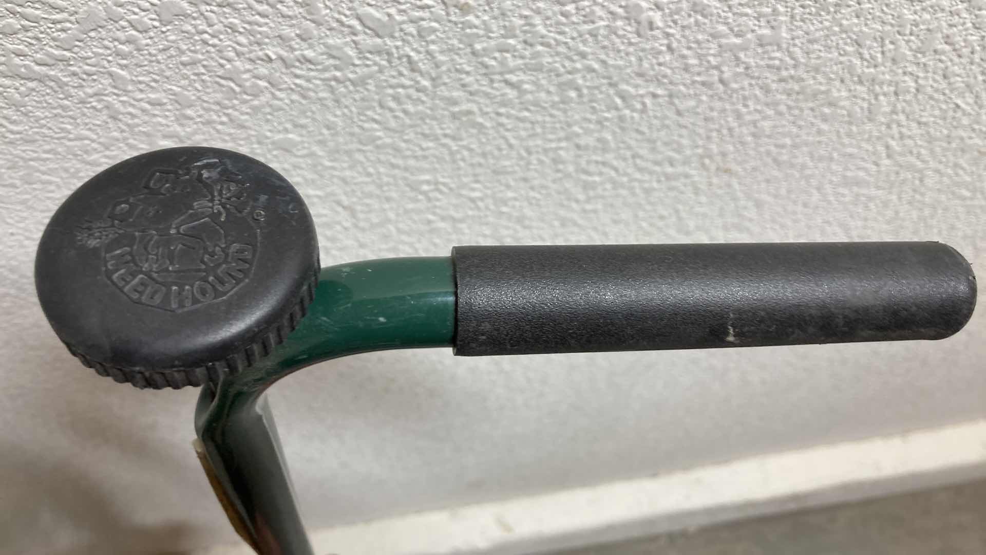 Photo 1 of HOUND DOG THE WEEDHOUND WEED REMOVER