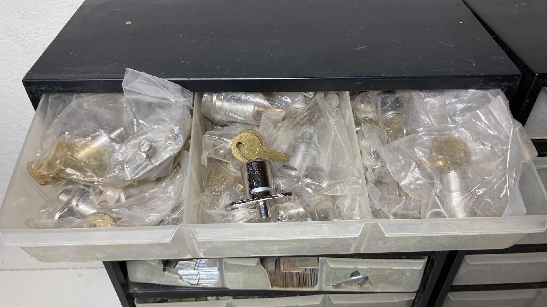 Photo 4 of HARDWARE 6 DRAWER 20 COMPARTMENT STORAGE W HARDWARE INCLUDED (2) 14.25” X 6.5” H18”