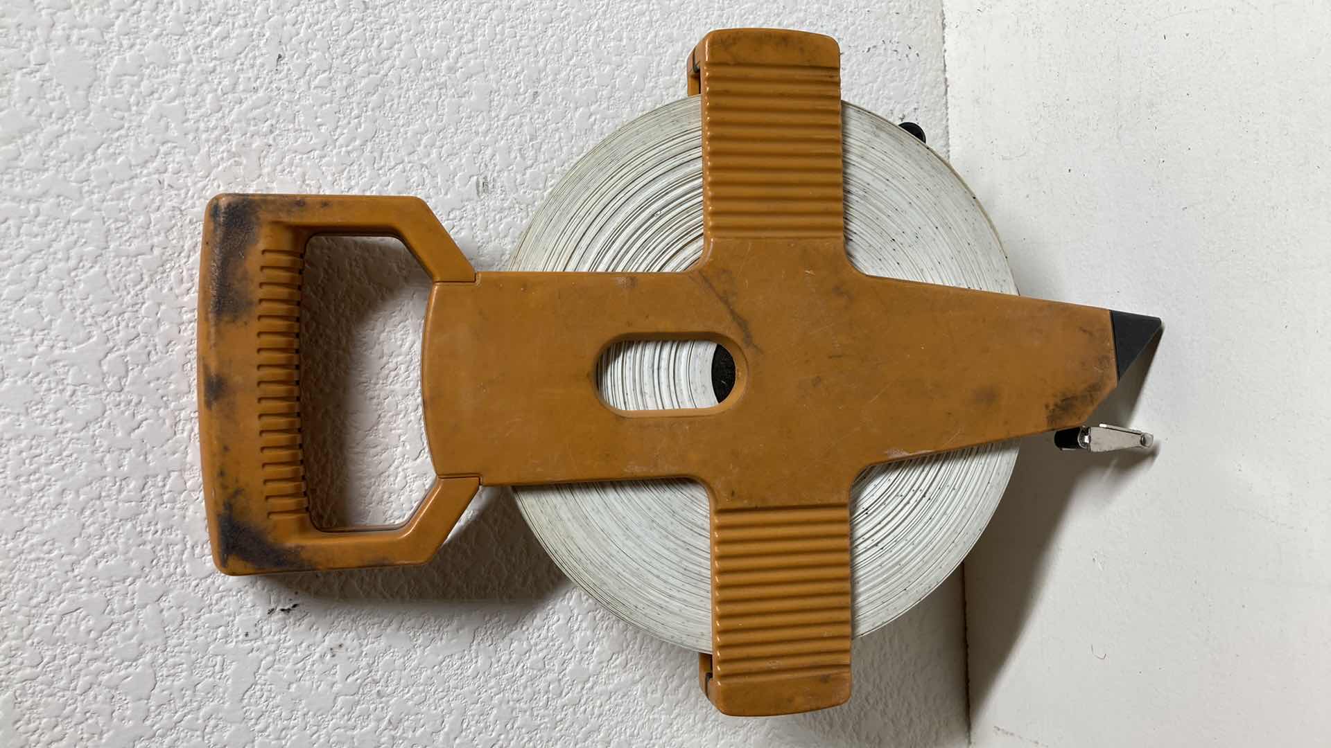 Photo 1 of KESON 200FT MEASURING TAPE MODEL OTR18200