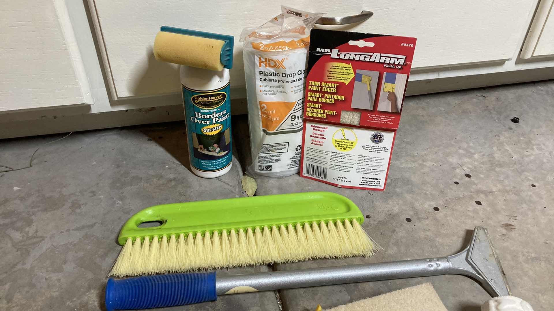 Photo 1 of PAINTERS KIT-VARIOUS PURPOSES