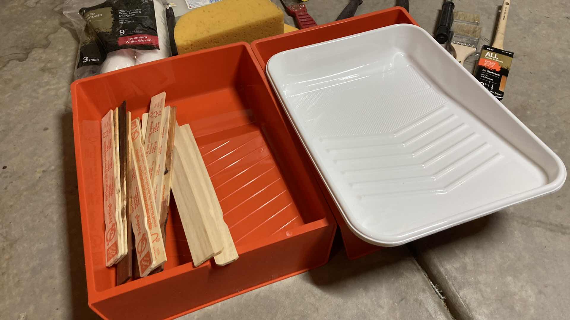 Photo 1 of PAINTERS KIT-VARIOUS PURPOSES