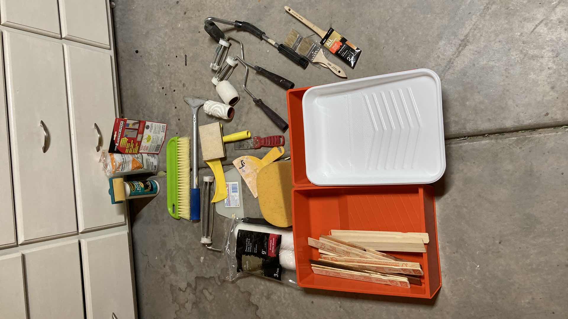 Photo 1 of PAINTERS KIT-VARIOUS PURPOSES