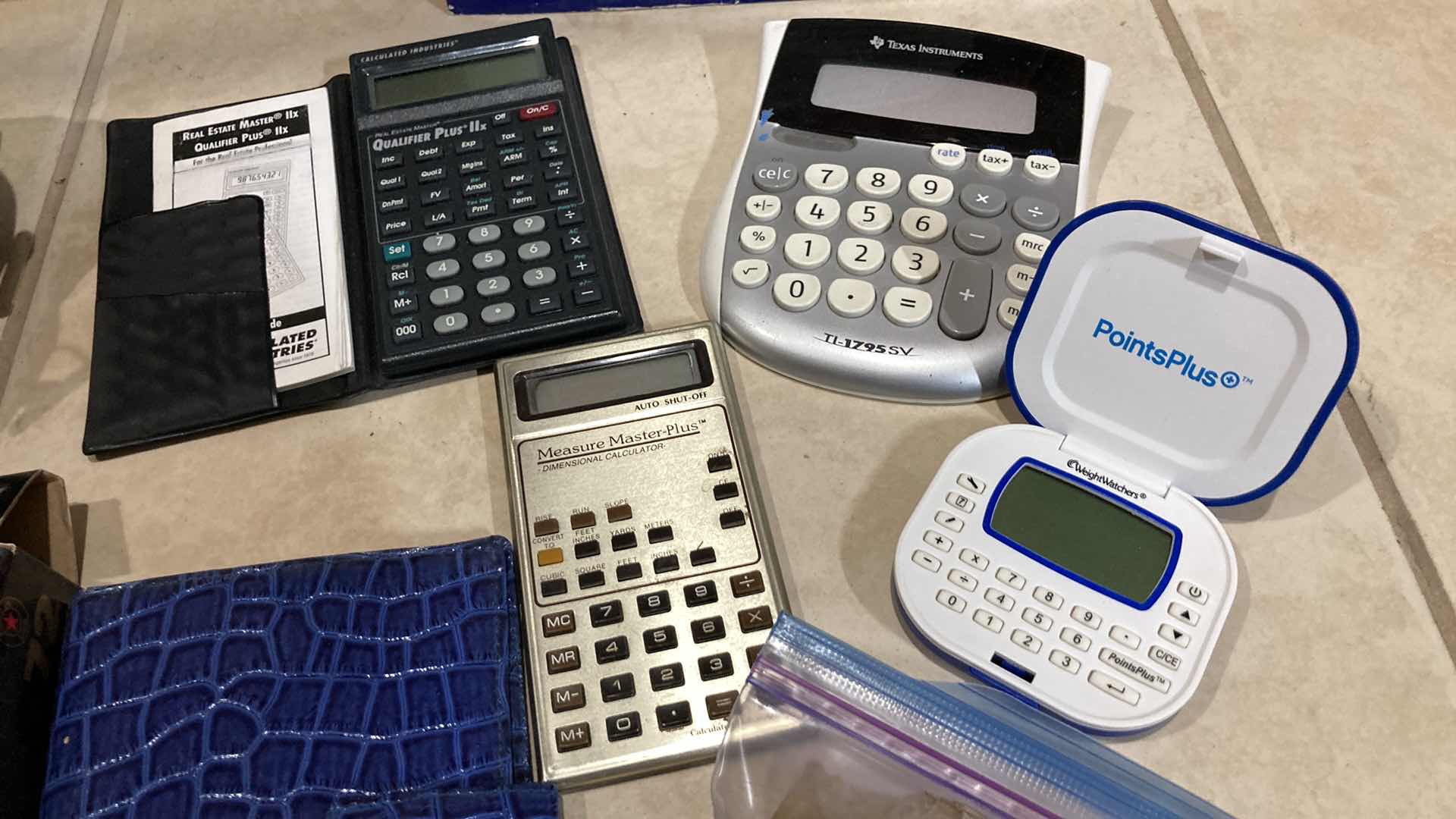 Photo 1 of STATIONARY SUPPLIES