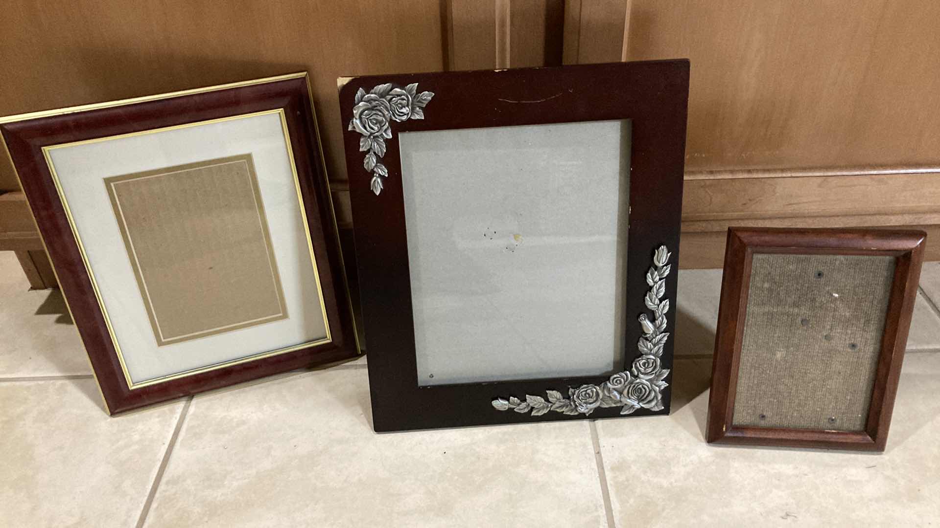 Photo 1 of VINTAGE WOOD PHOTO FRAMES (5)