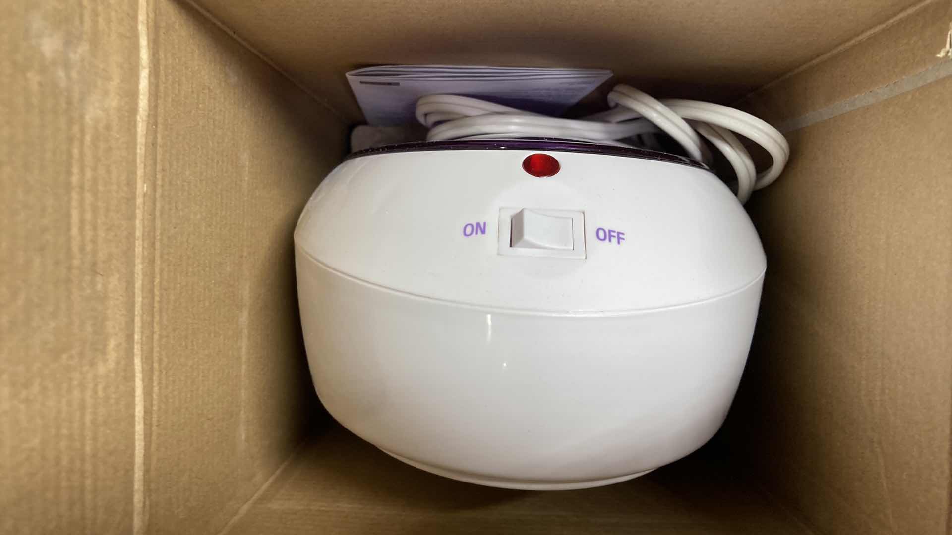 Photo 1 of CONAIR TRUE GLOW THERMAL PARAFFIN SPA