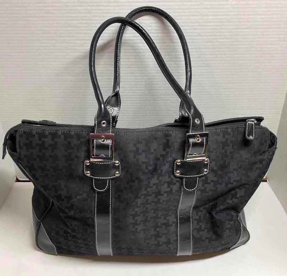 Photo 3 of THINGS REMEMBER LARGE HANDBAG 17” X 12”