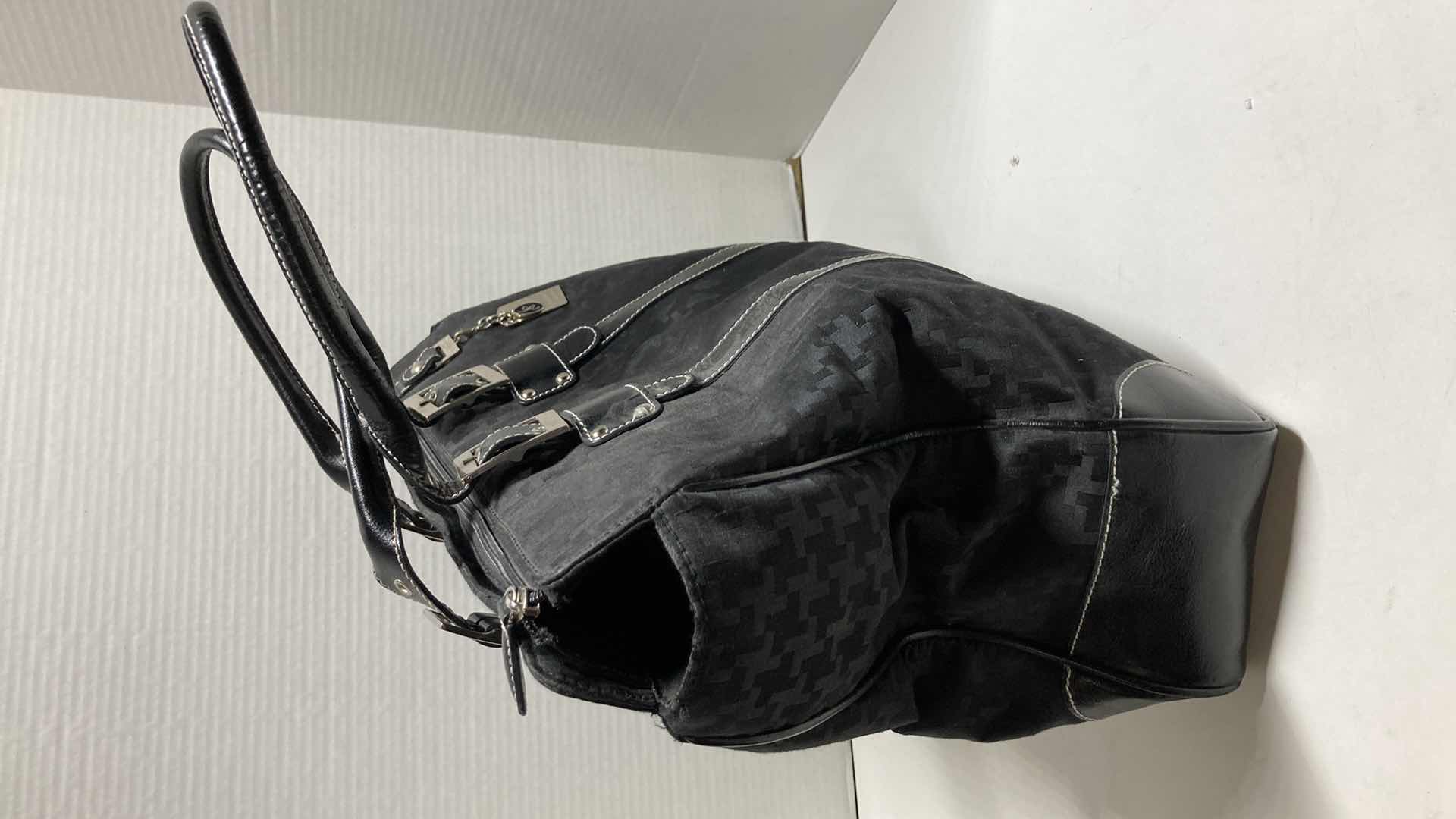 Photo 2 of THINGS REMEMBER LARGE HANDBAG 17” X 12”