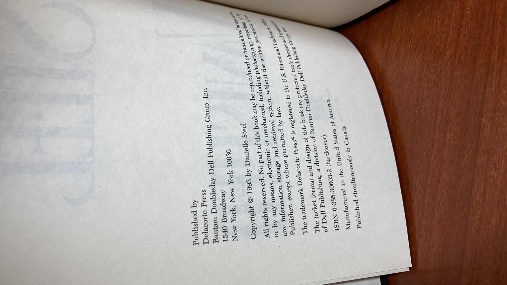 Photo 1 of VANISHED AUTOGRAPHED BY DANIELLE STEEL HARD COVER BOOK