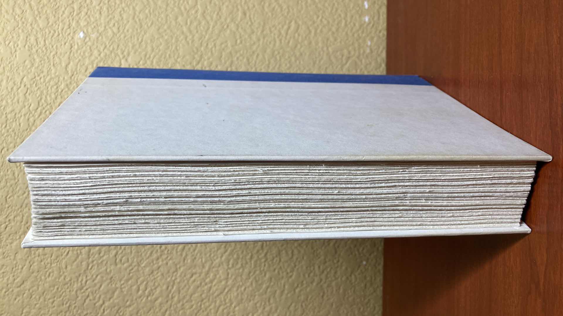 Photo 1 of DADDY AUTOGRAPHED BY DANIELLE STEEL HARD COVER BOOK