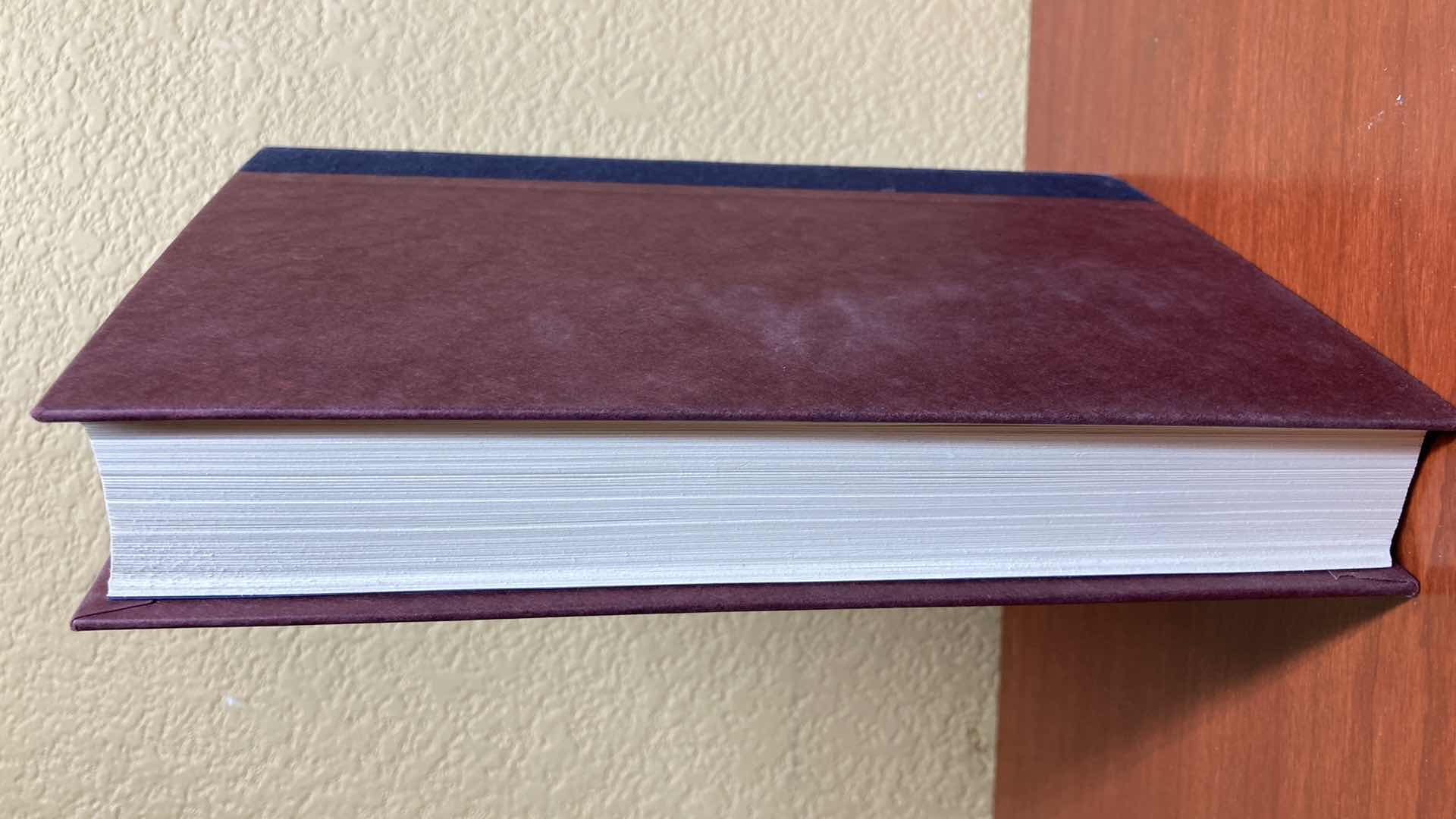 Photo 1 of THE RAINMAKER AUTOGRAPHED BY JOHN GRISHAM HARD COVER BOOK