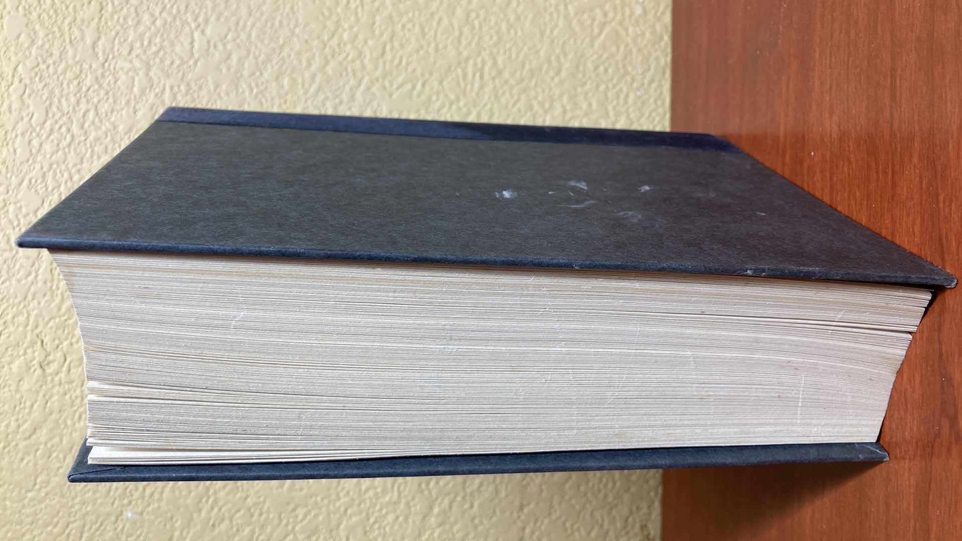 Photo 1 of CLEAR AND PRESENT DANGER AUTOGRAPHED BY TOM CLANCY HARD COVER BOOK