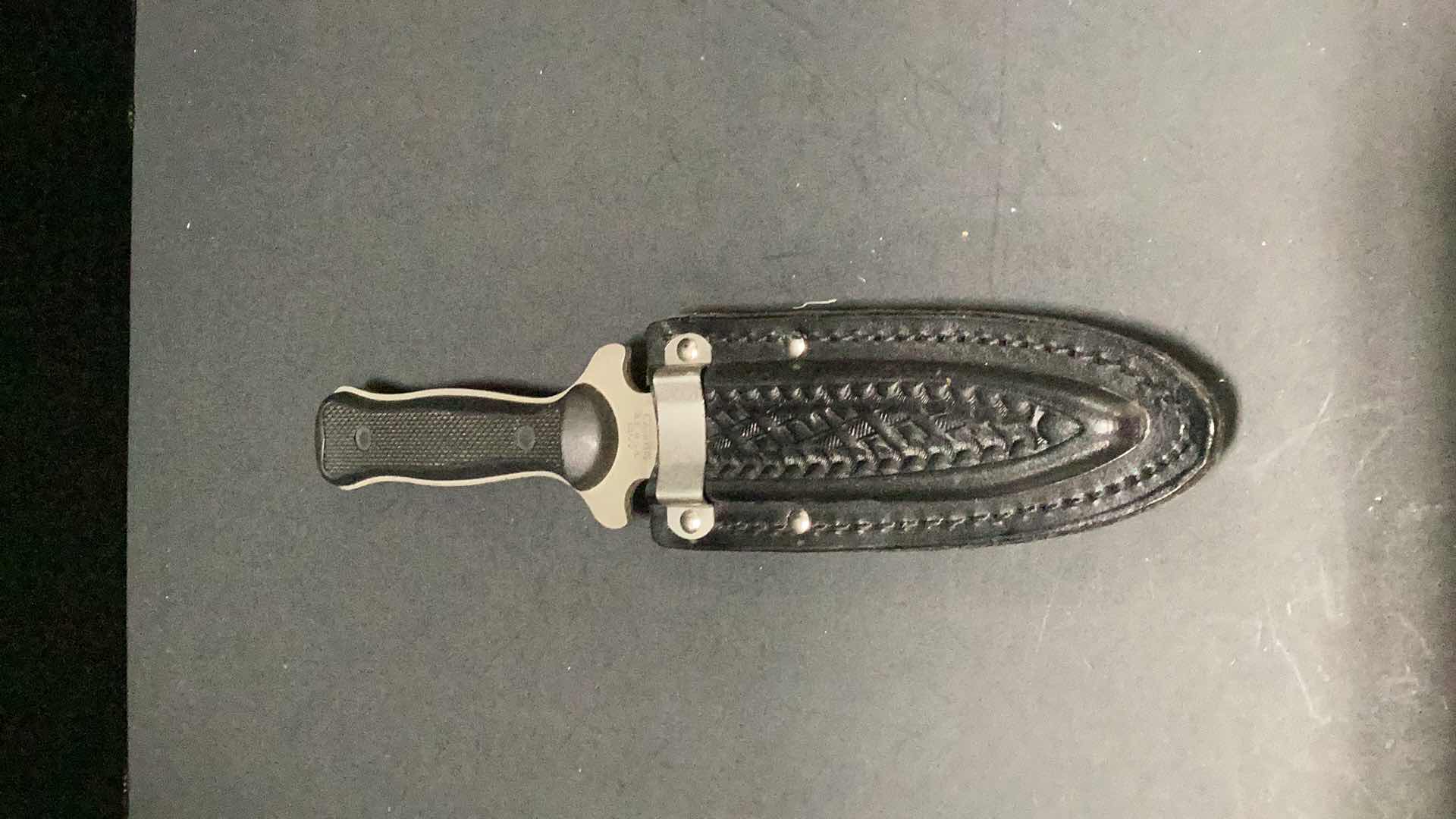 Photo 1 of CAMILLUS  9” KNIFE