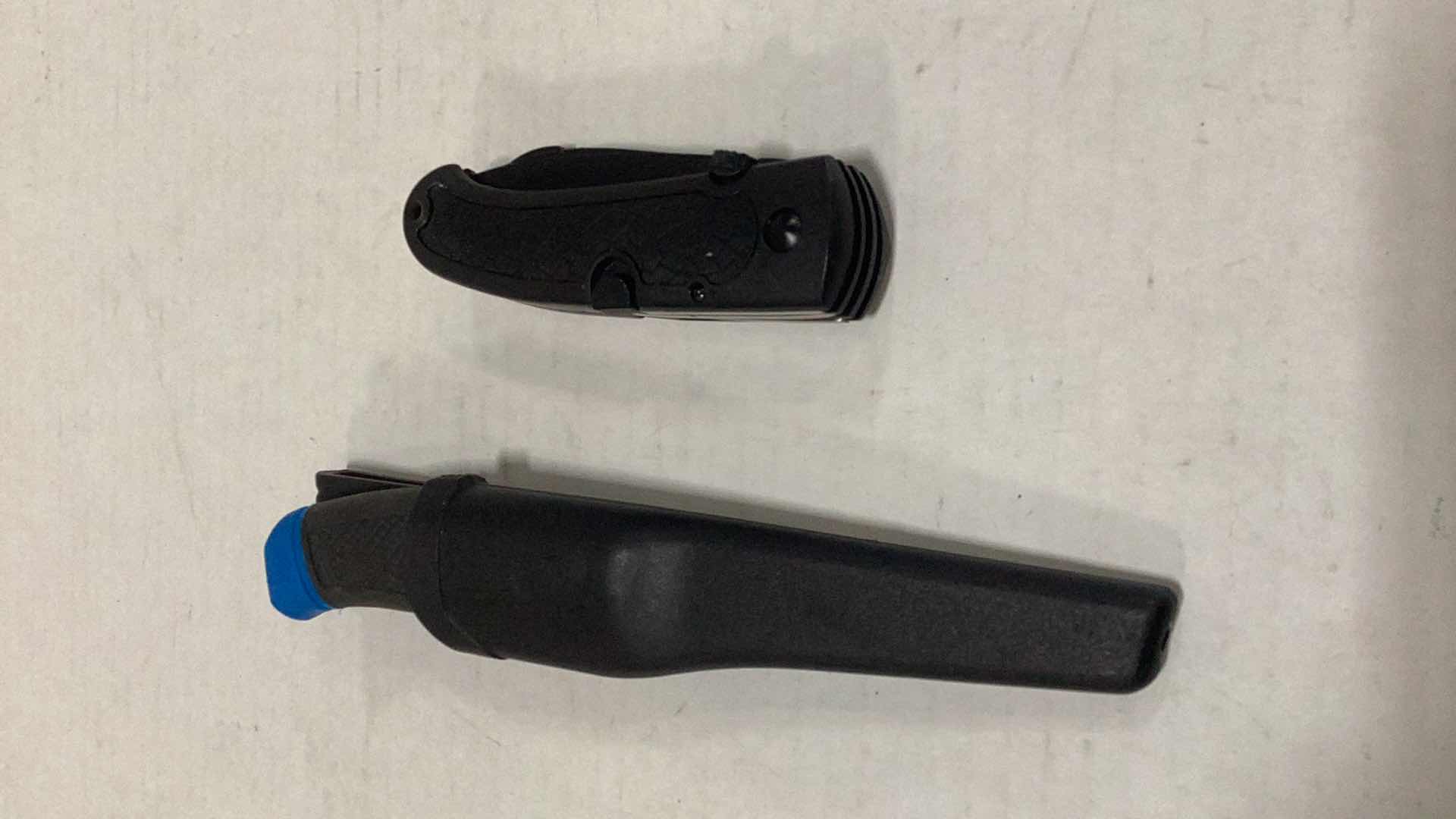 Photo 1 of FISHING AND UTILITY KNIFE