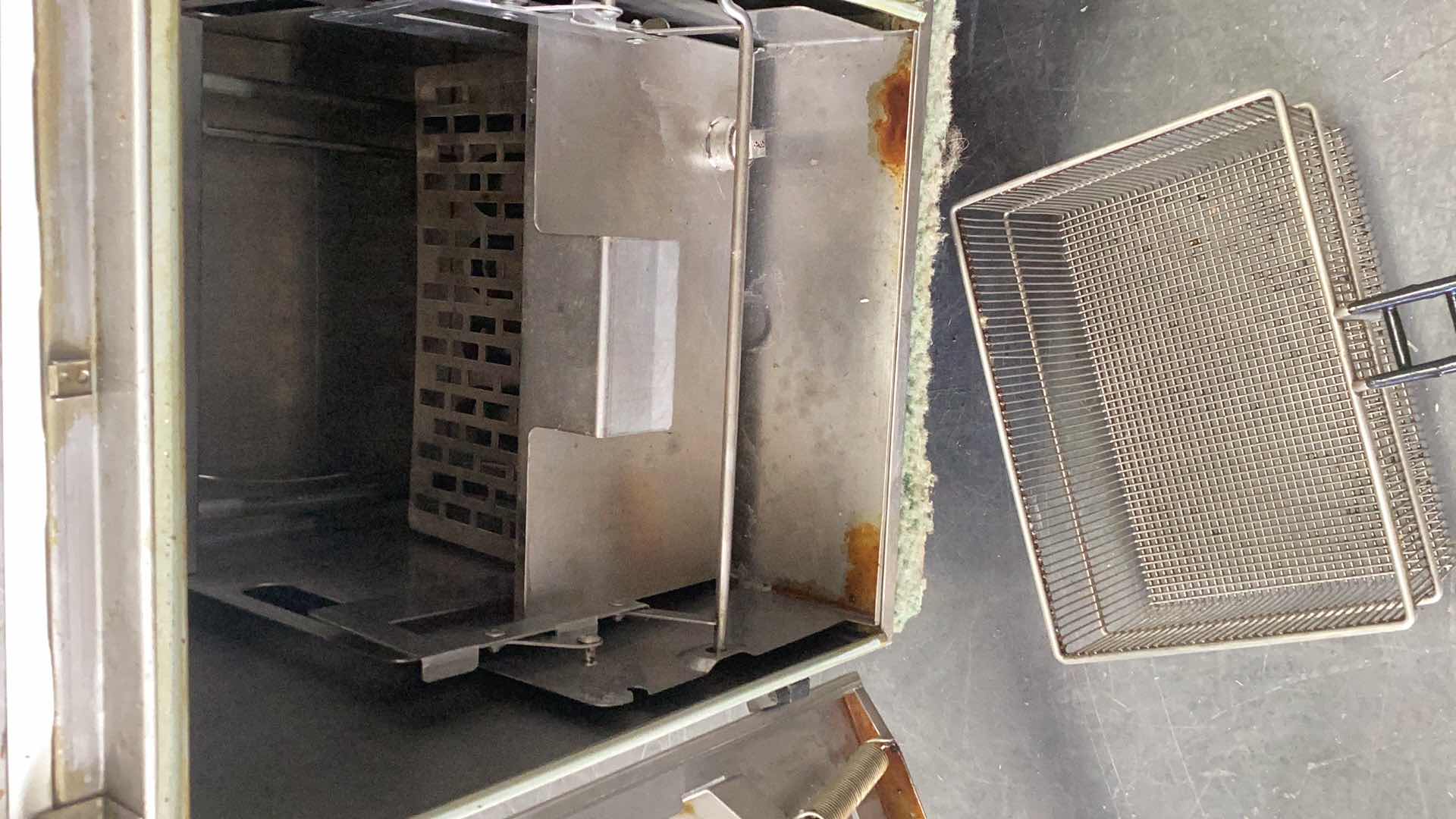 Photo 1 of PERFECT FRY COMPANY FRYER