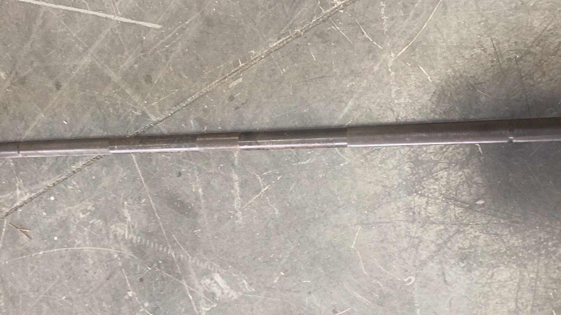 Photo 1 of WEIGHTLIFTING OLYMPIC BAR