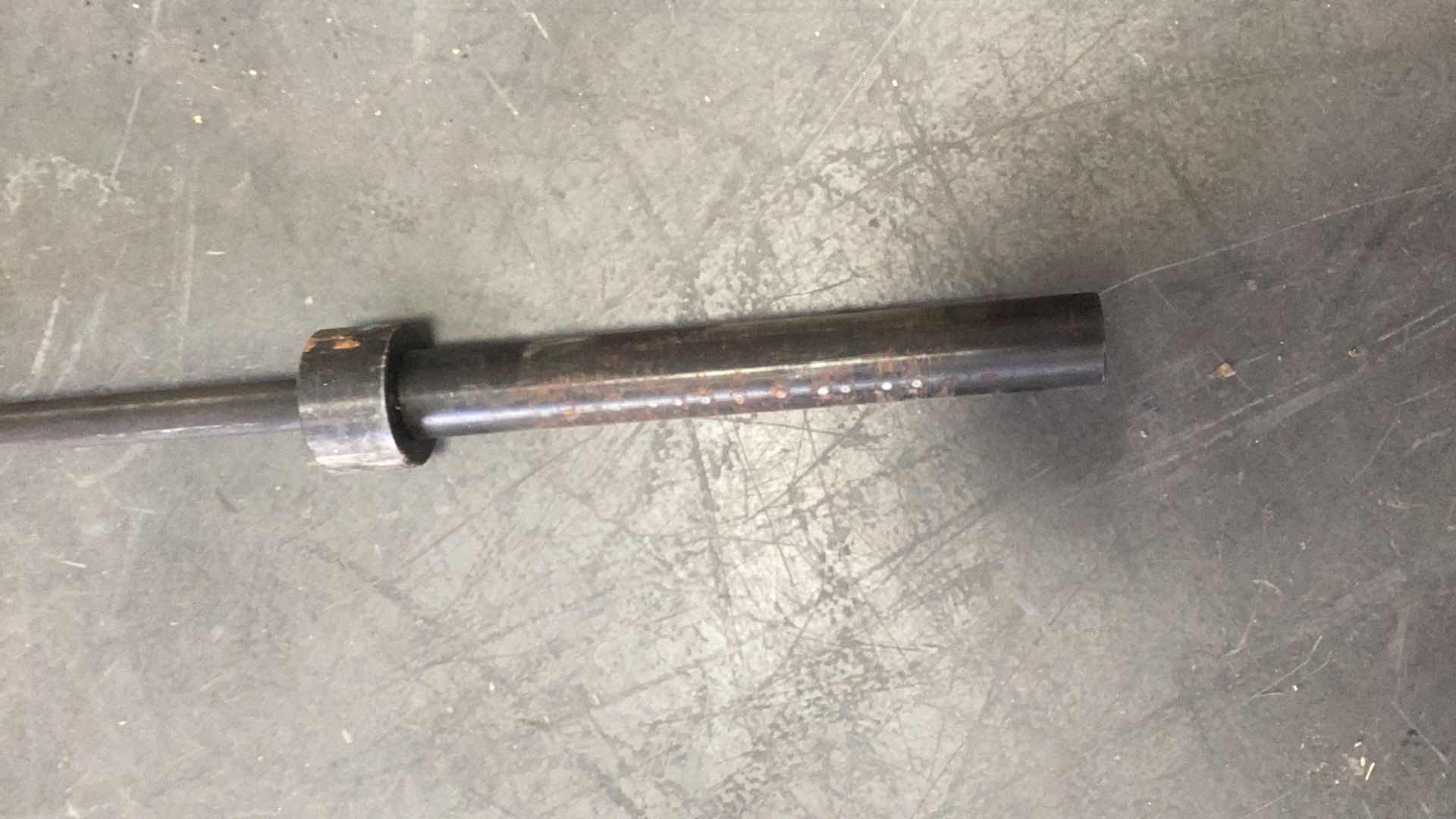 Photo 1 of WEIGHTLIFTING OLYMPIC BAR