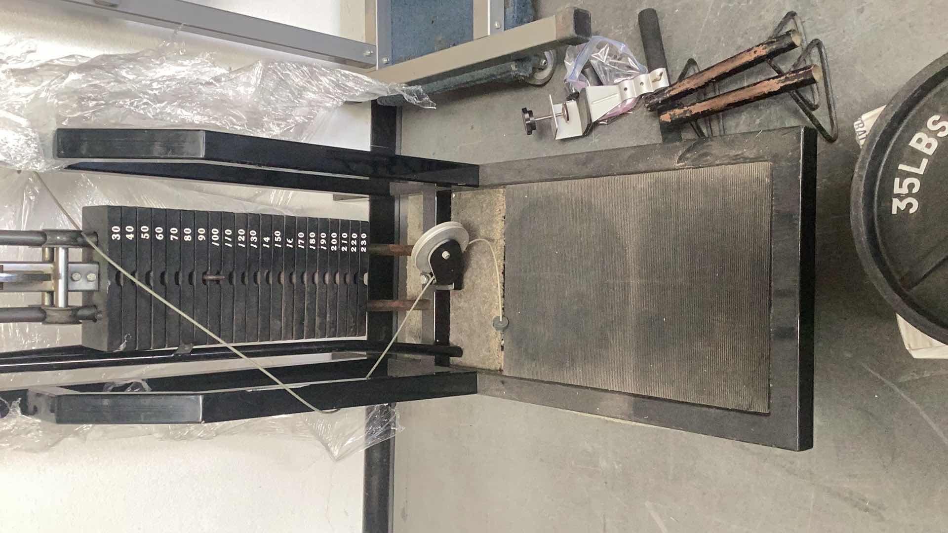 Photo 2 of WEIGHT LIFTING MACHINE