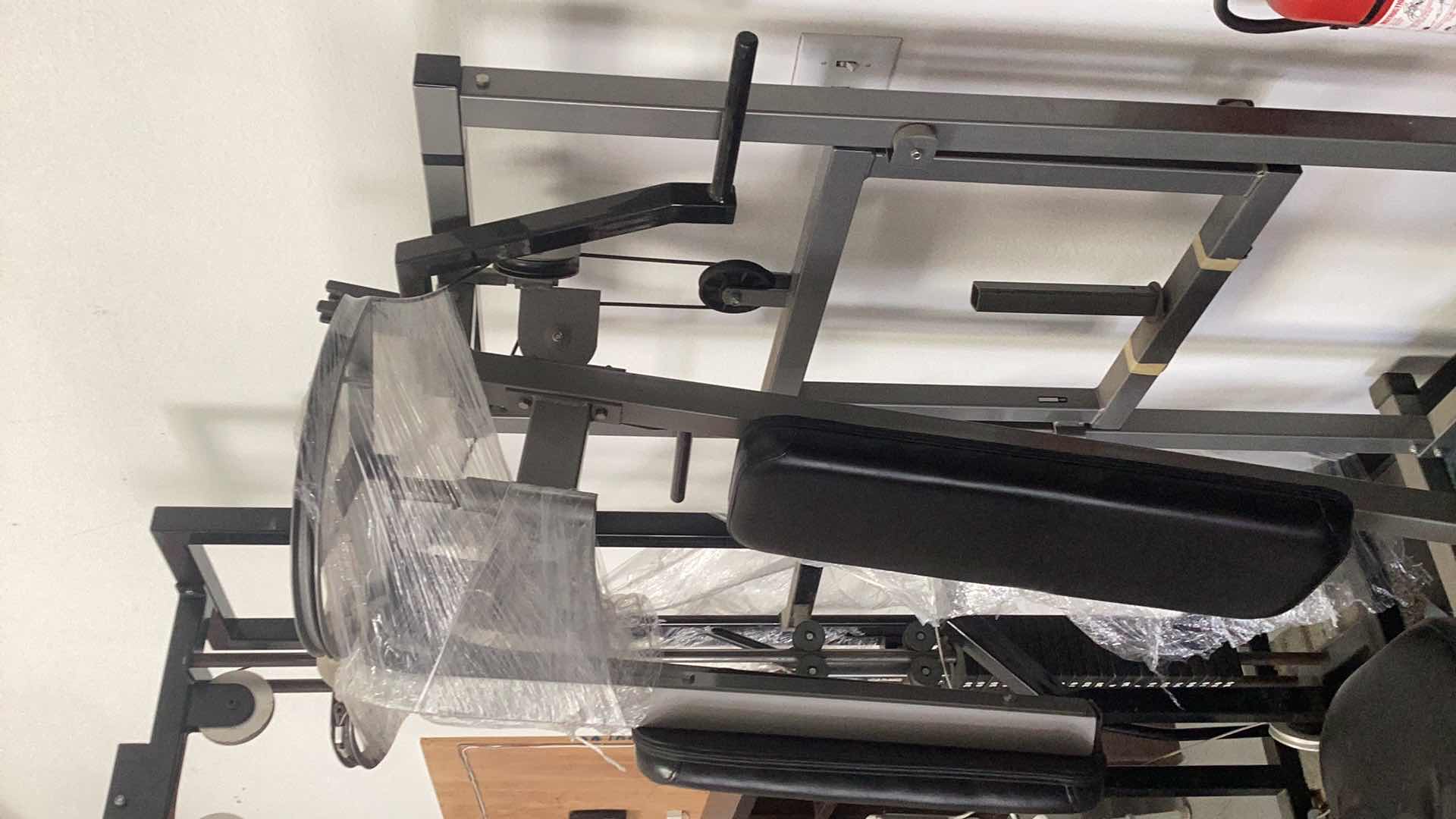 Photo 1 of WEIGHTLIFTING MACHINE