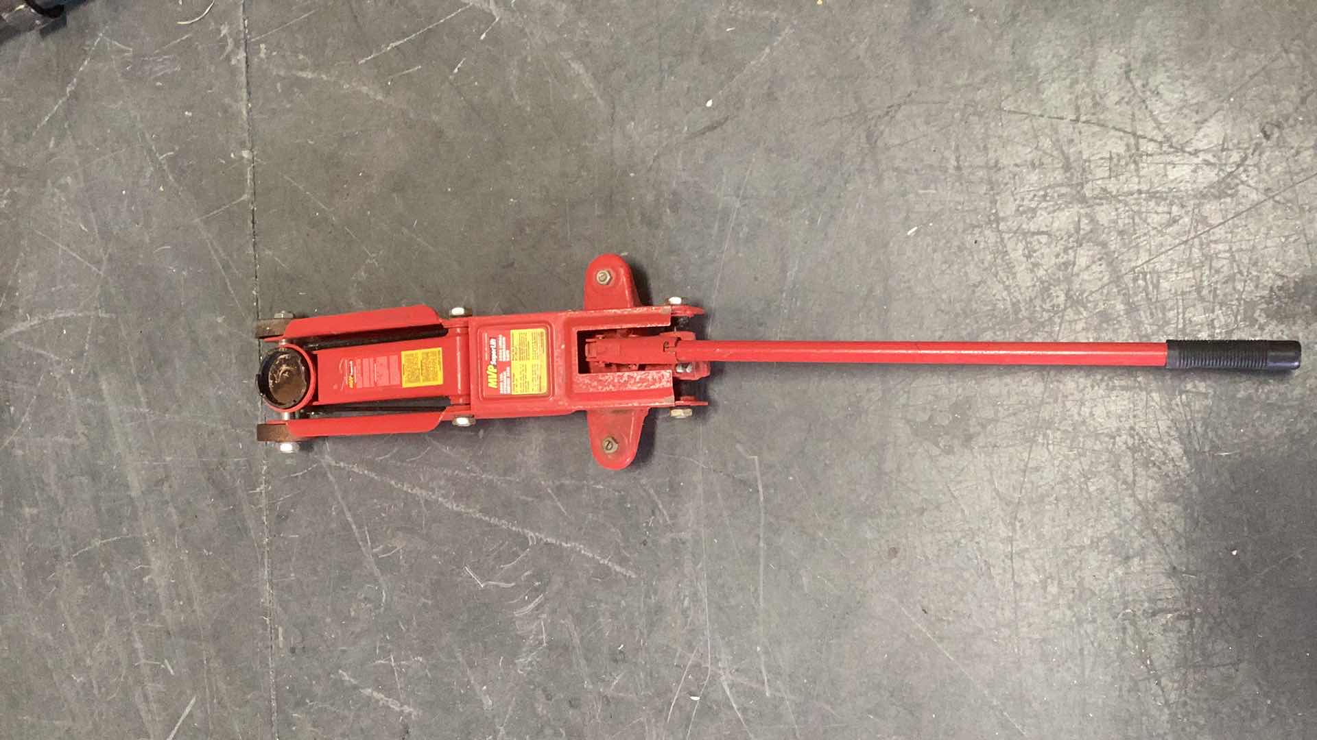 Photo 1 of M.V.P. SUPERLIFT JACK 5000 POUNDS