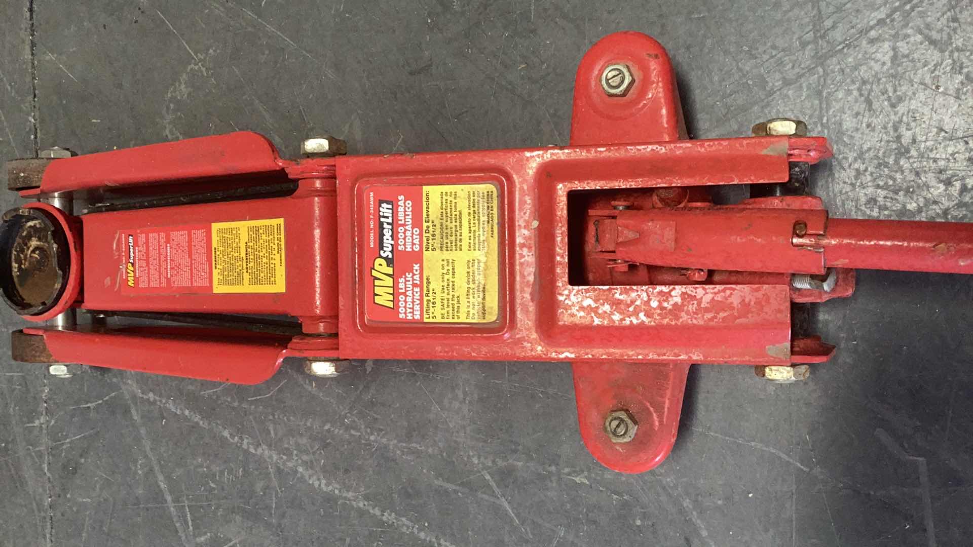 Photo 1 of M.V.P. SUPERLIFT JACK 5000 POUNDS