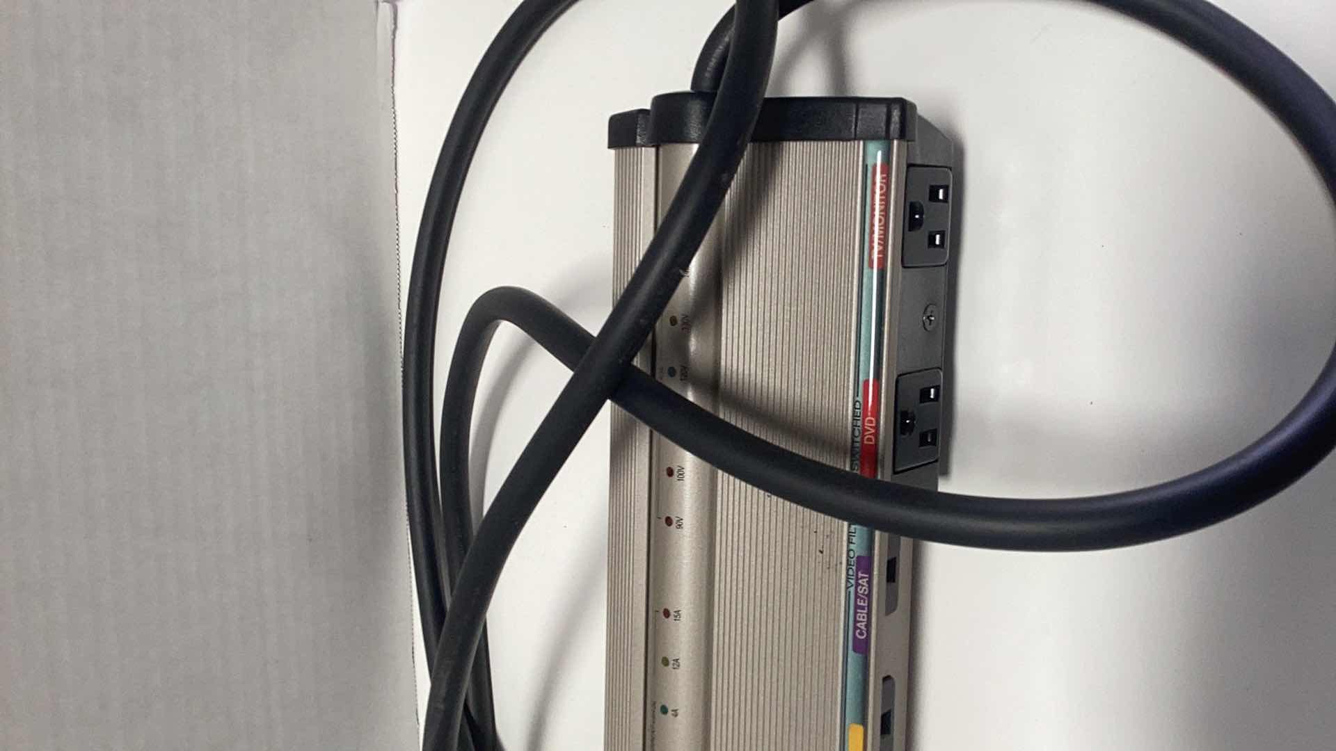 Photo 4 of MONSTER POWER HOME THEATER POWER BAR 1100