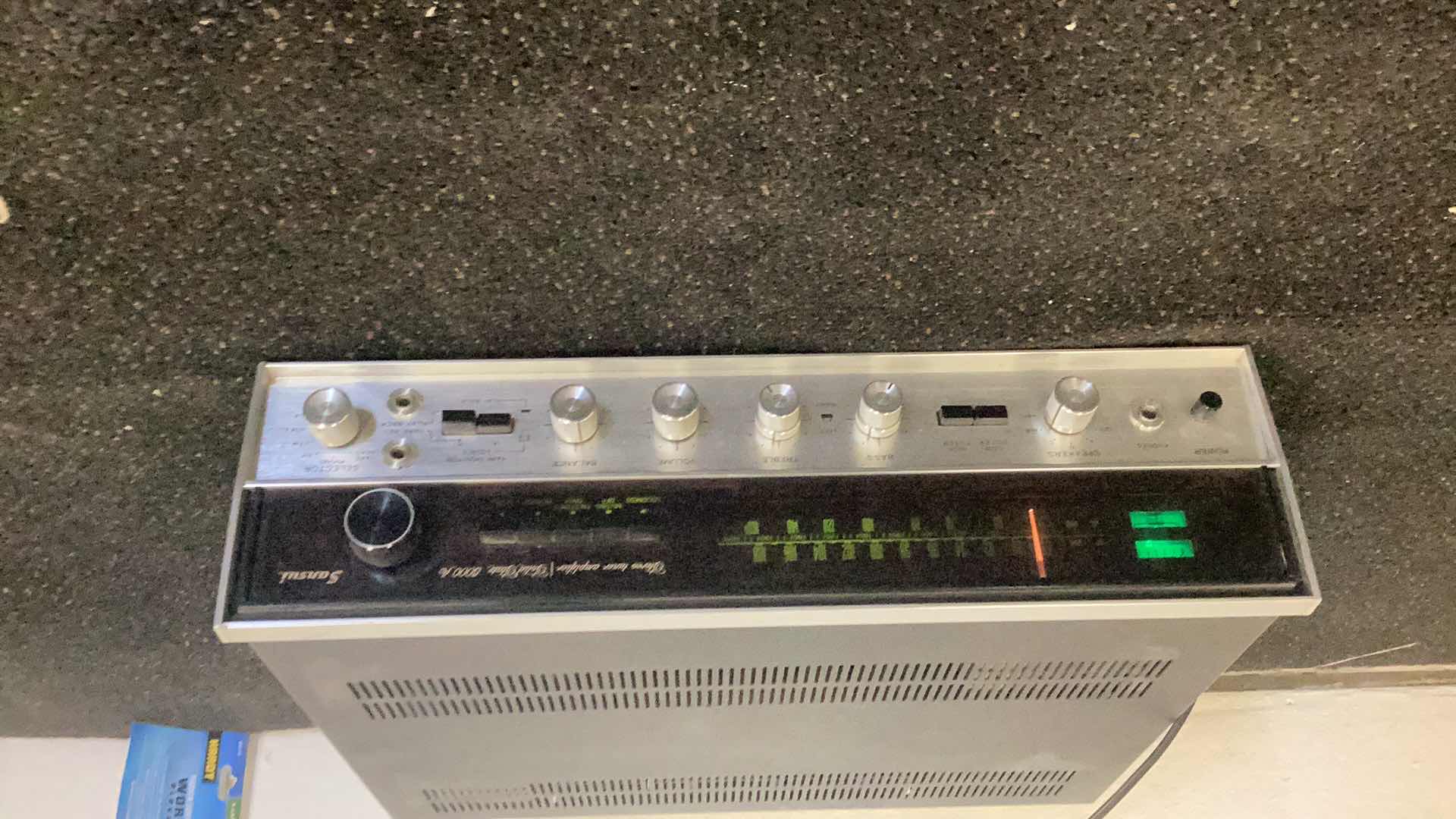 Photo 1 of SANSUI AMP POWERS ON