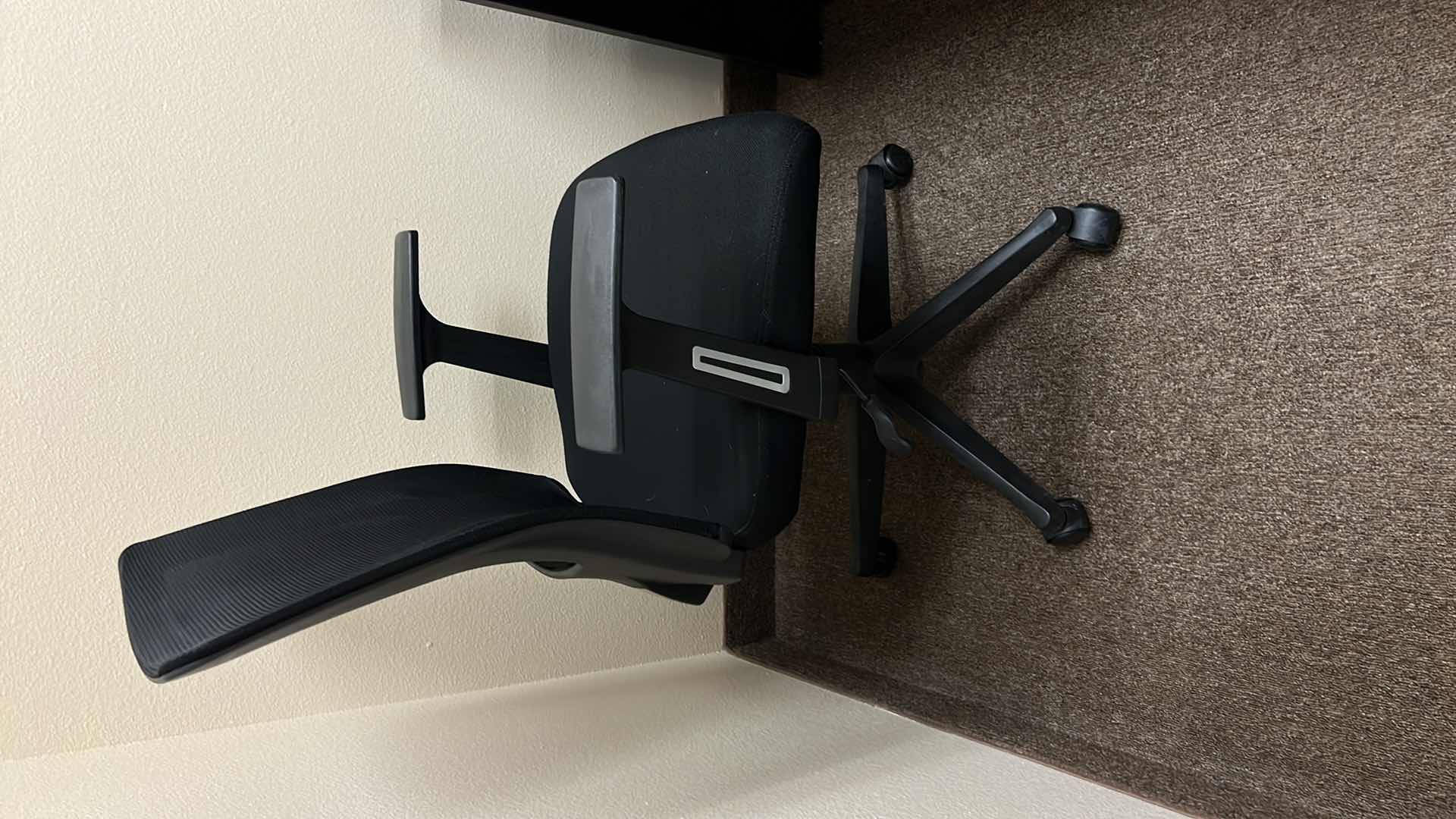 Photo 1 of BLACK MESH BACK SWIVEL OFFICE CHAIR ON CASTERS