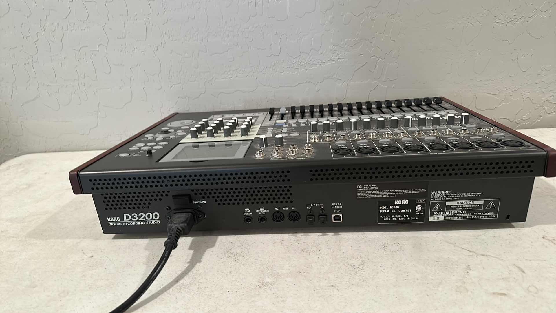 Photo 4 of KORG D3200 DIGITAL RECORDING STUDIO