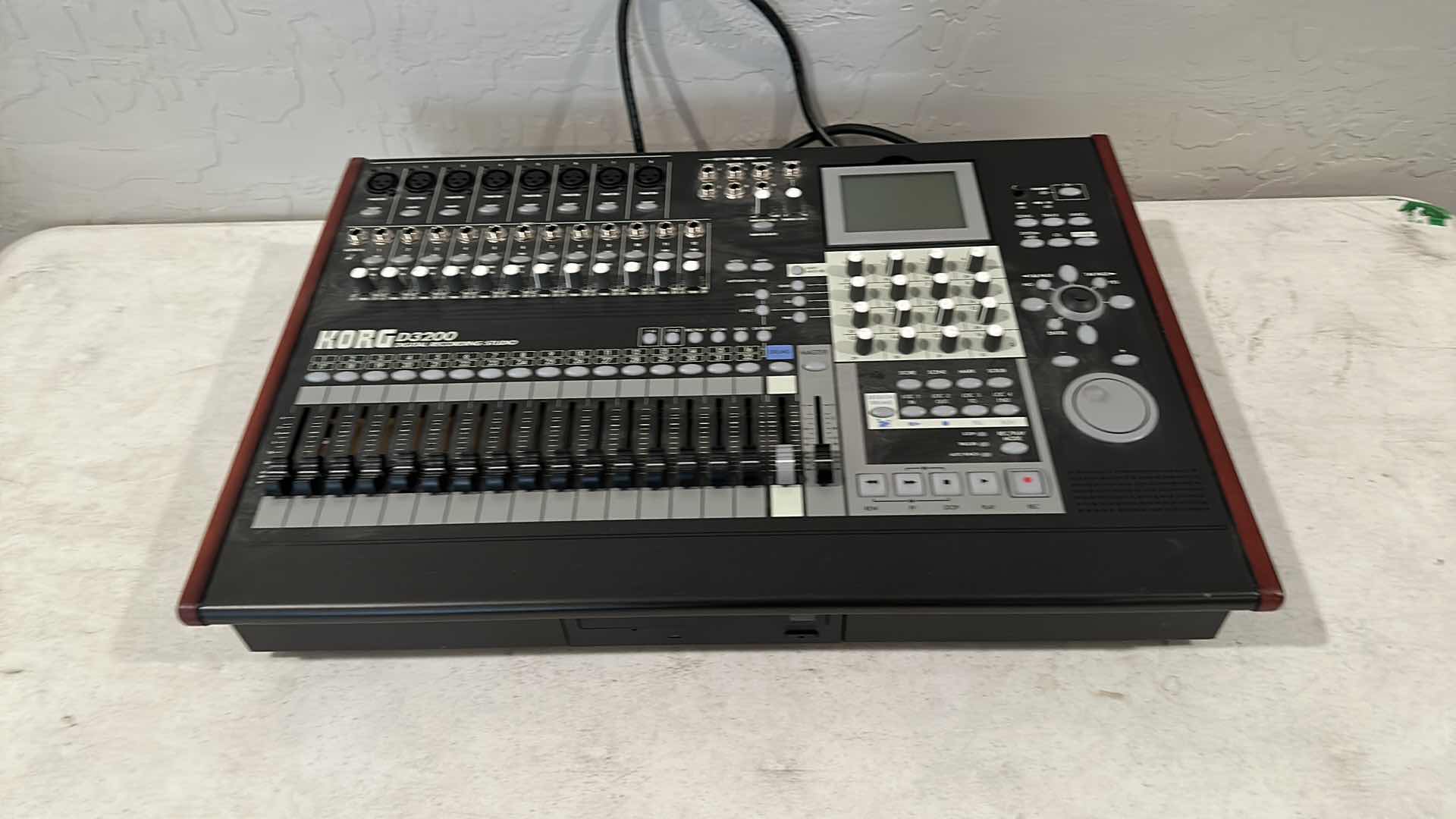 Photo 7 of KORG D3200 DIGITAL RECORDING STUDIO