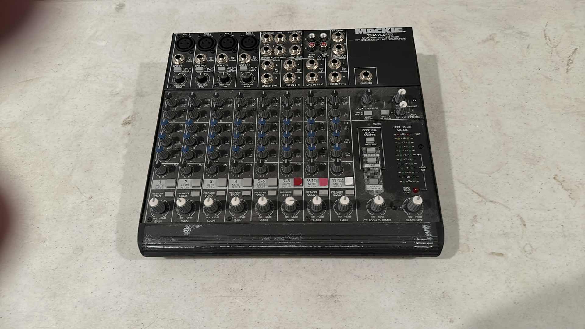 Photo 1 of MACKIE 1202 VLZ PRO 12 CHANNEL MIXER