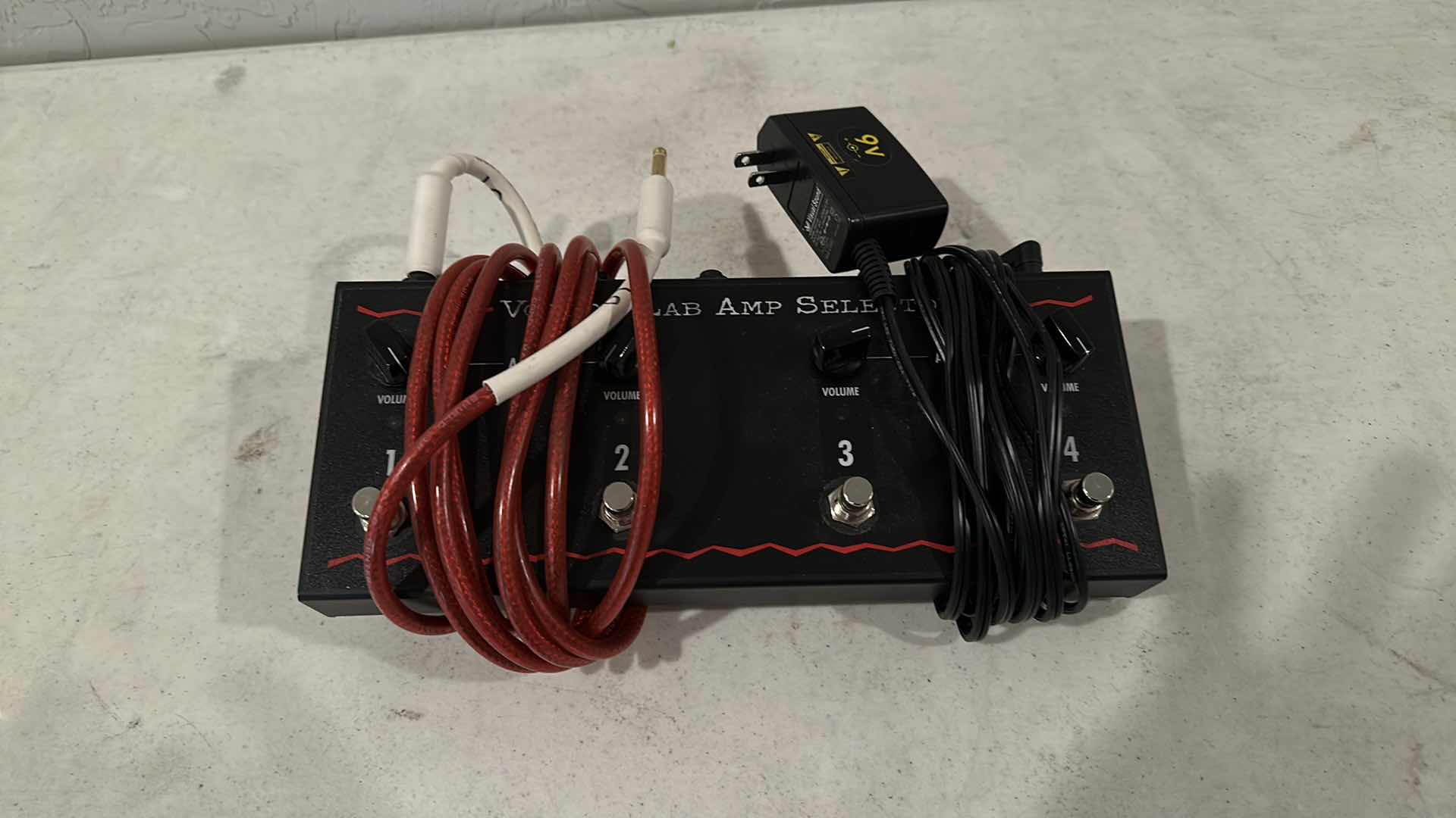 Photo 4 of VOODOO LAB AMP SELECTOR
