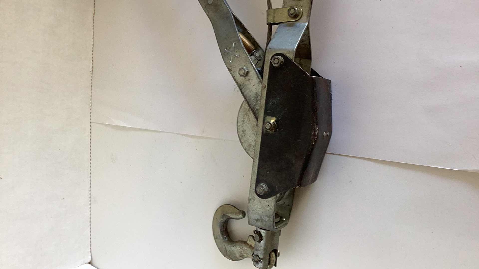 Photo 1 of CABLE PULLER