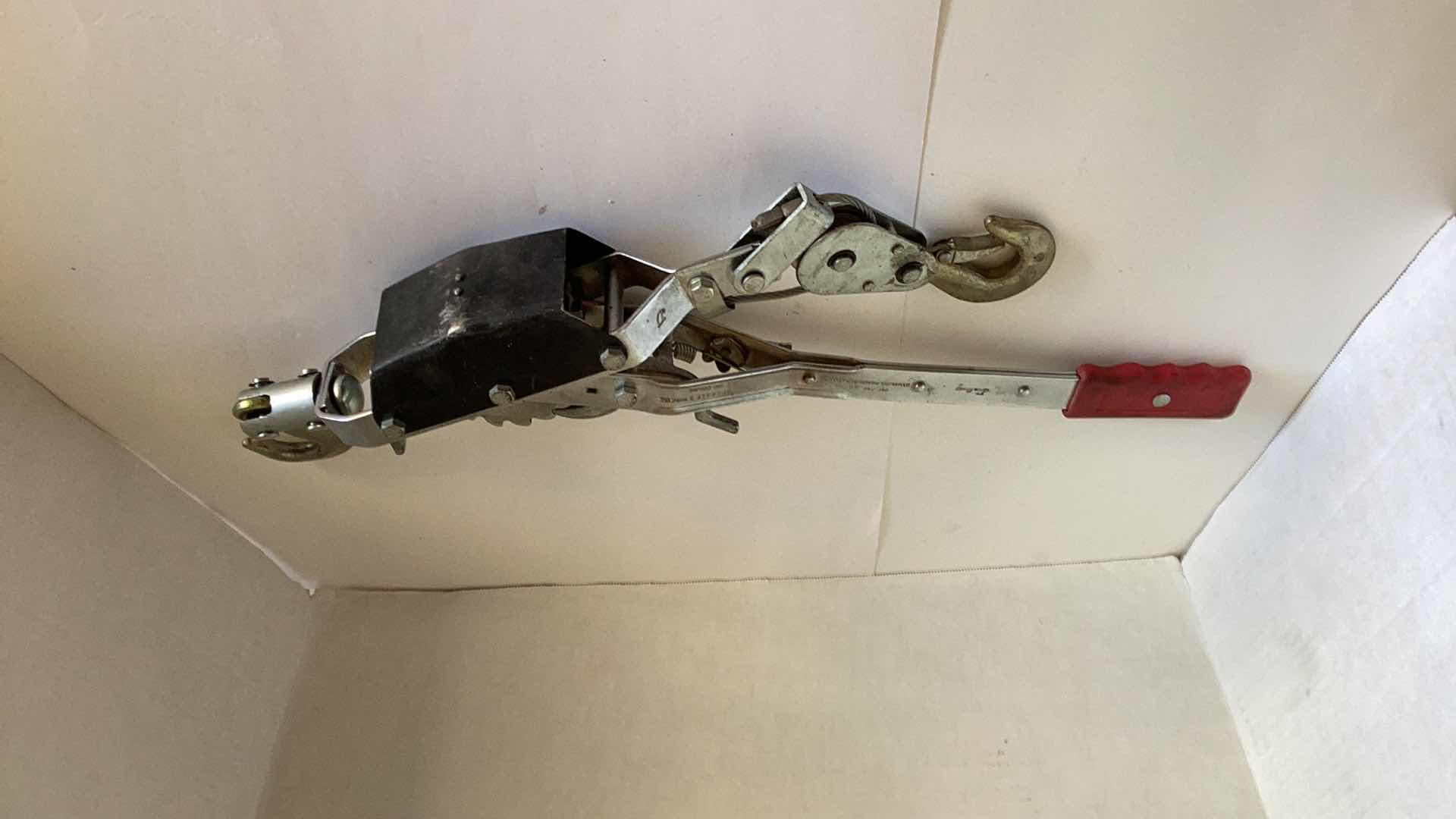 Photo 3 of CABLE PULLER