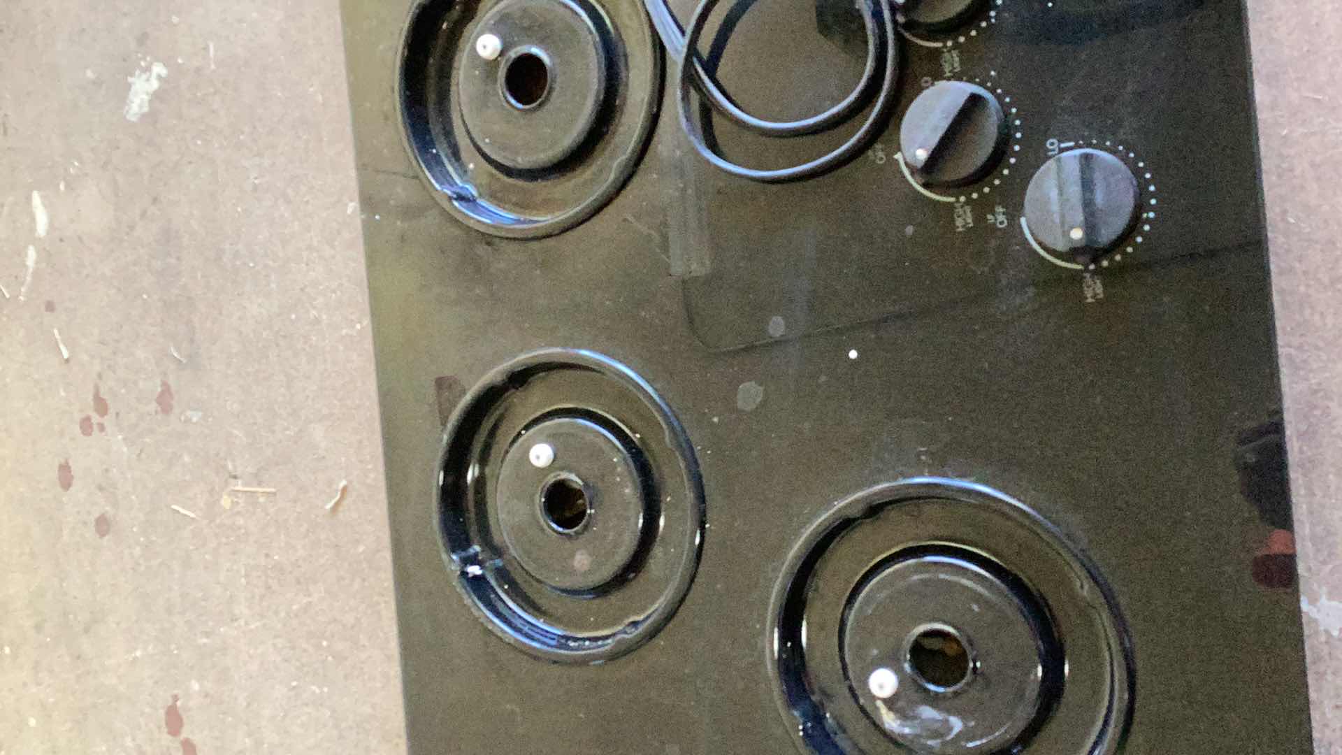 Photo 1 of GENERAL ELECTRIC 5 BURNER ELECTRIC STOVE