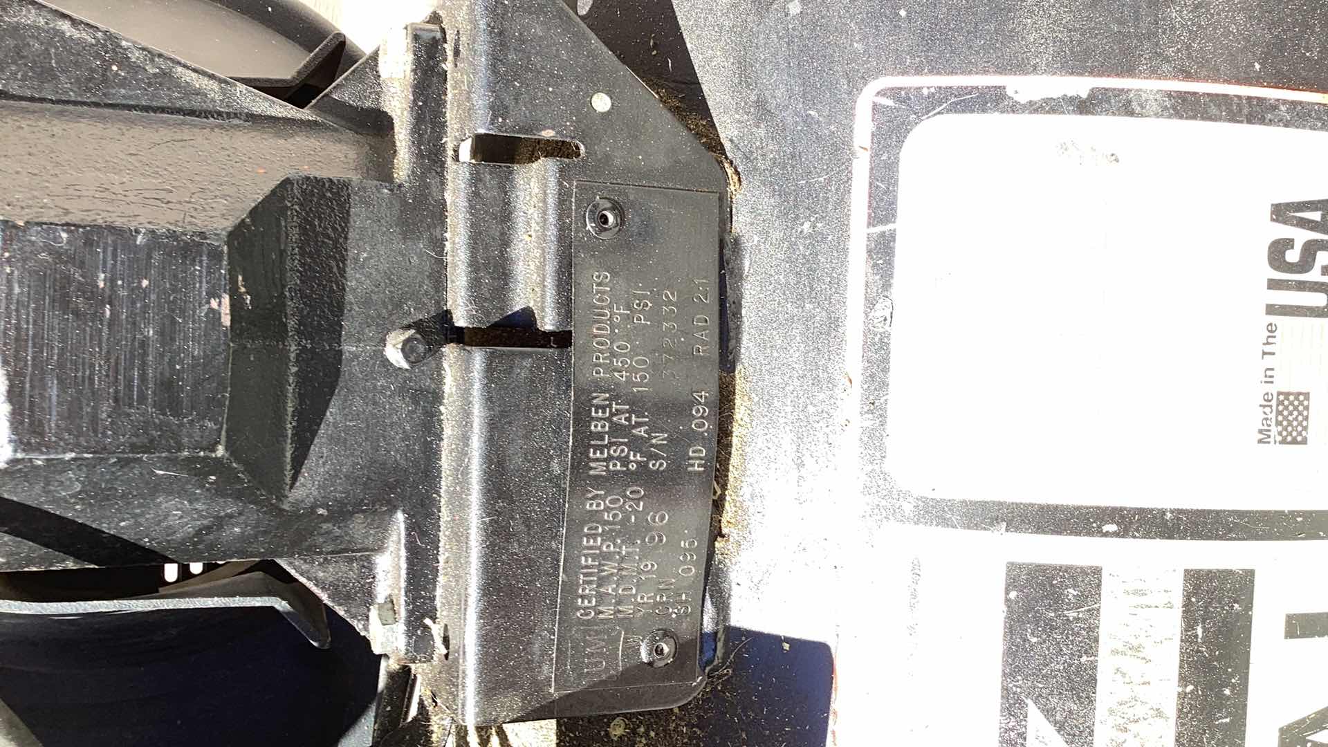 Photo 3 of CAMPBELL HAUSFELD 4.5 HP 20 GALLON AIR PUMP TESTED WORKING