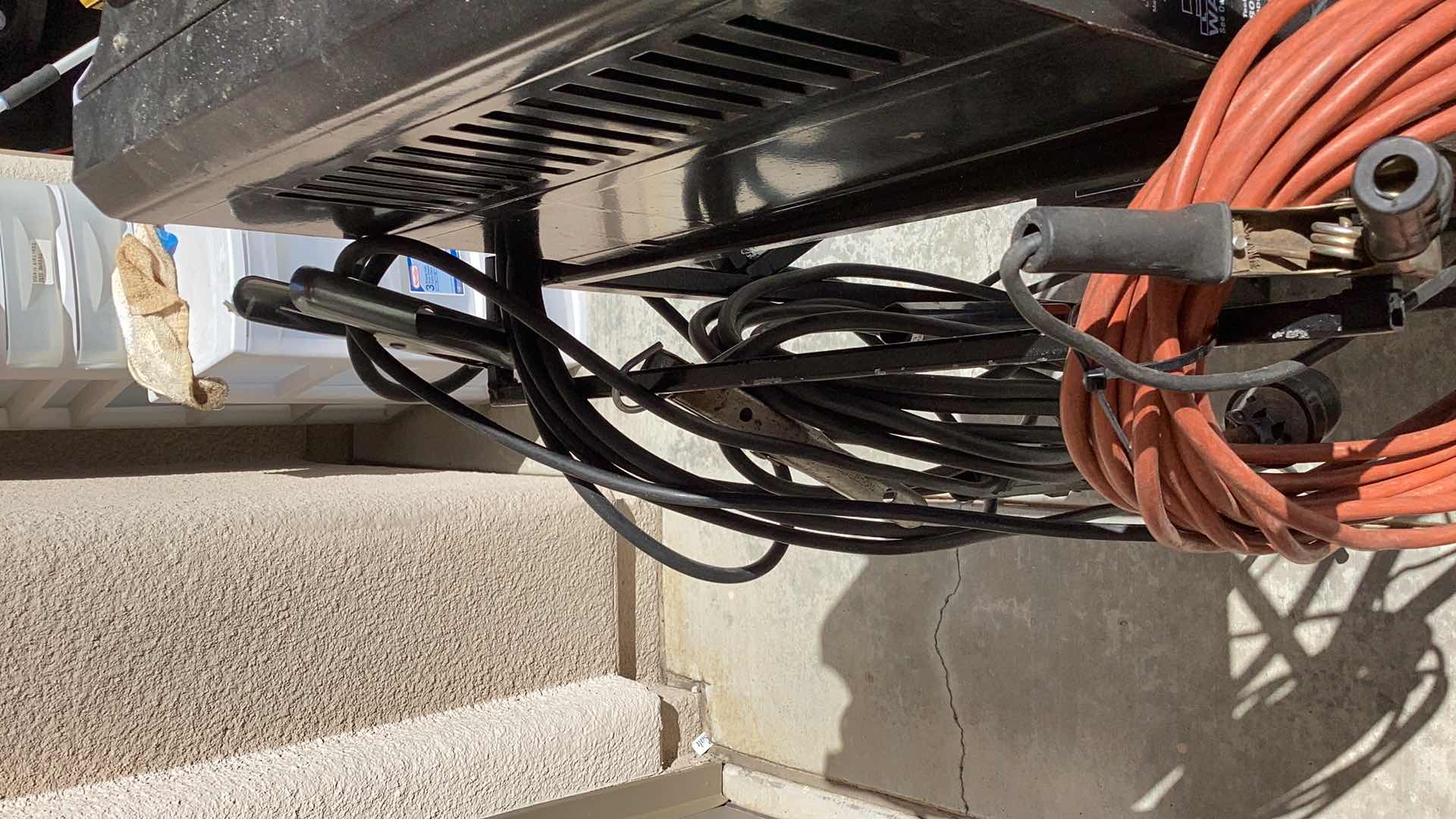 Photo 1 of CAMPBELL HAUSFELD ARC WELDER