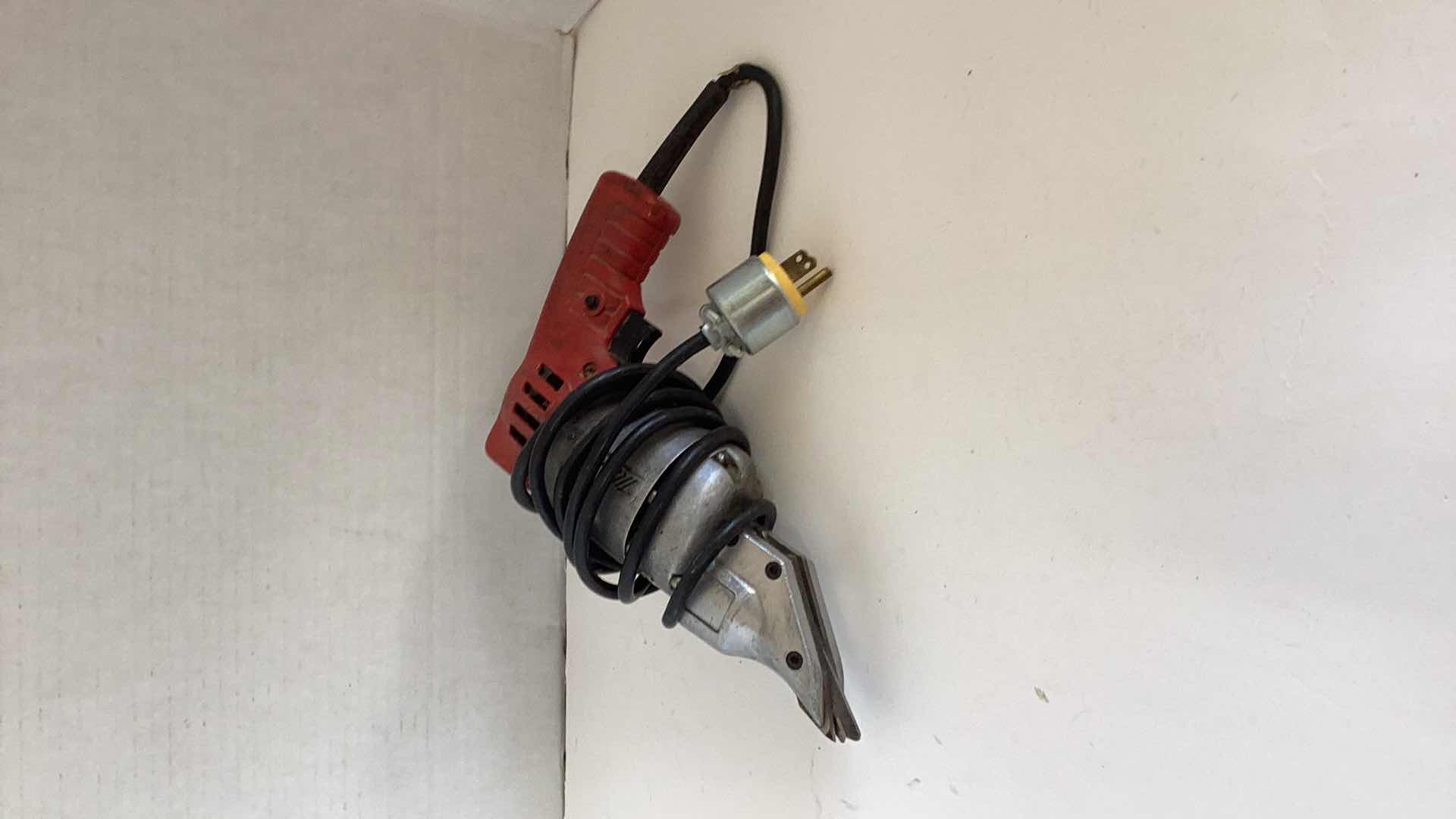 Photo 1 of ELECTRIC CARPET CUTTER