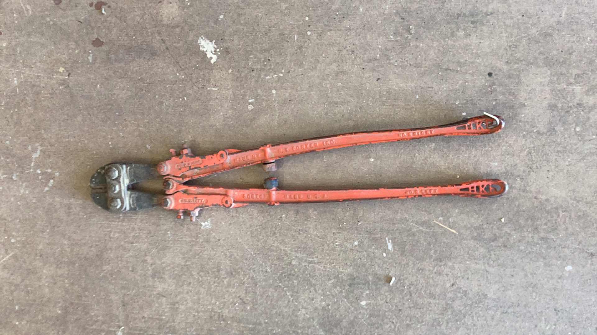 Photo 1 of LARGE BOLT CUTTER