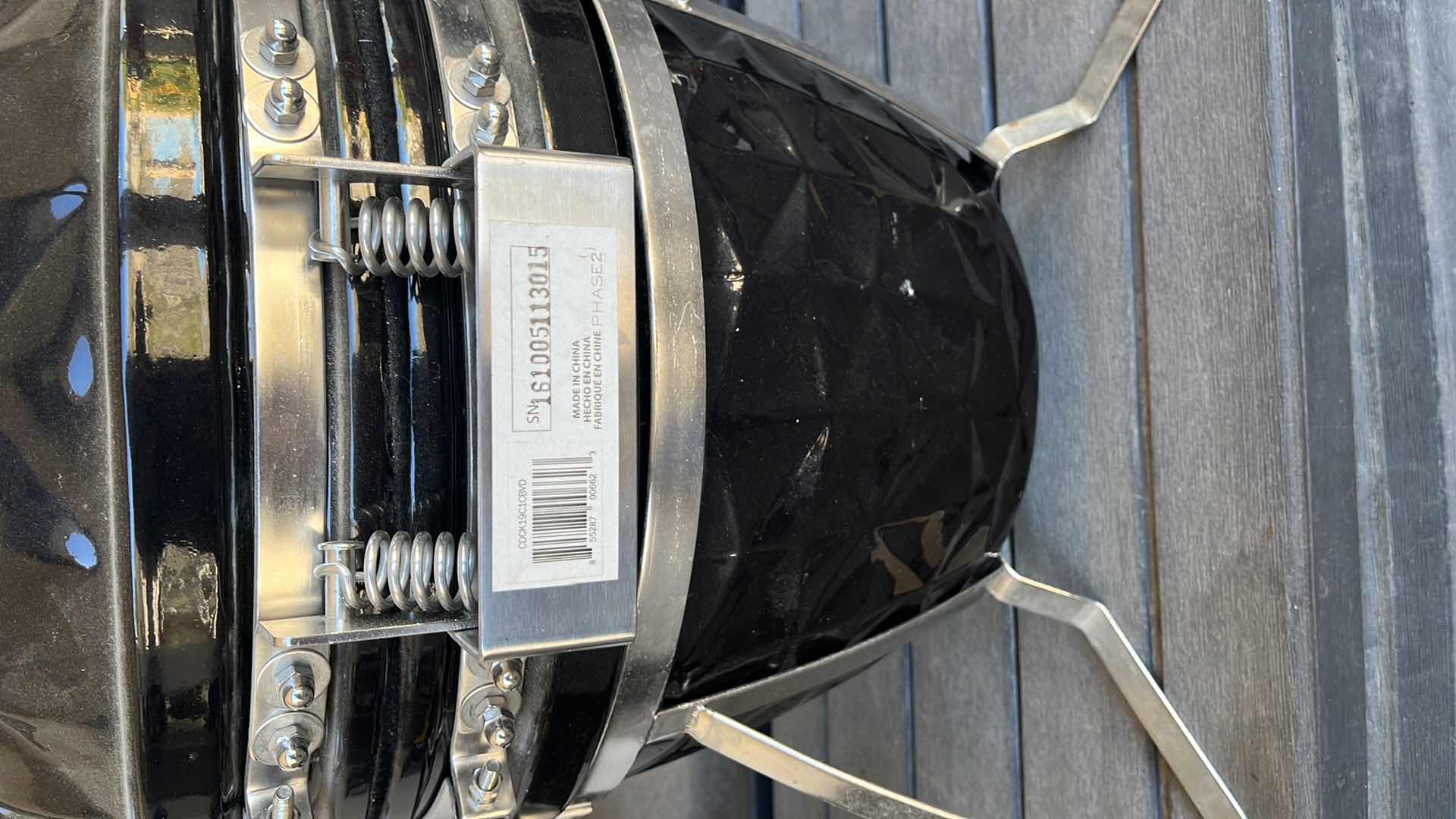 Photo 2 of GRILL KAMADO CADET 24” X 22” X H 23”