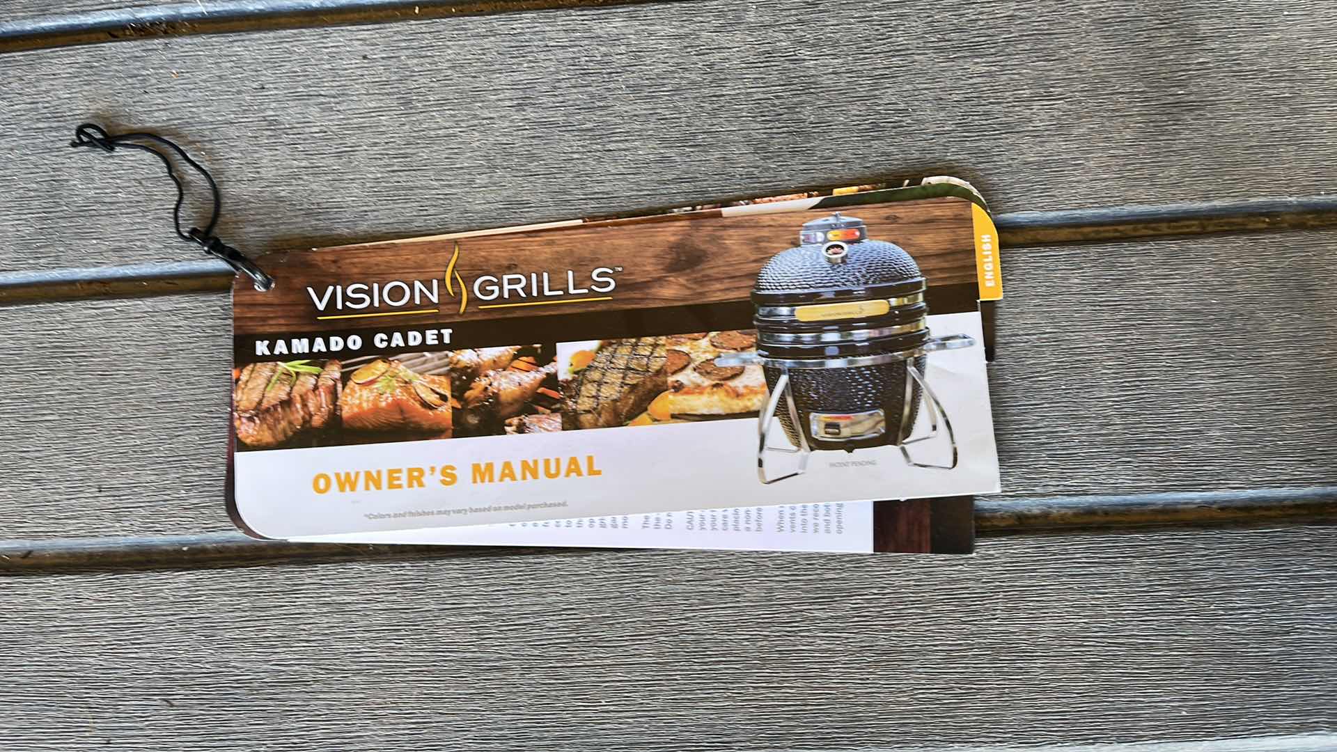 Photo 5 of GRILL KAMADO CADET 24” X 22” X H 23”