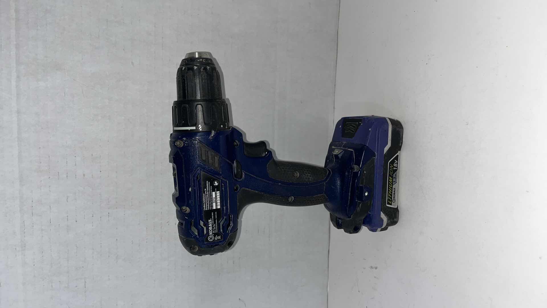 Photo 3 of DRILL KOBALT LITHIUM 18VOLT