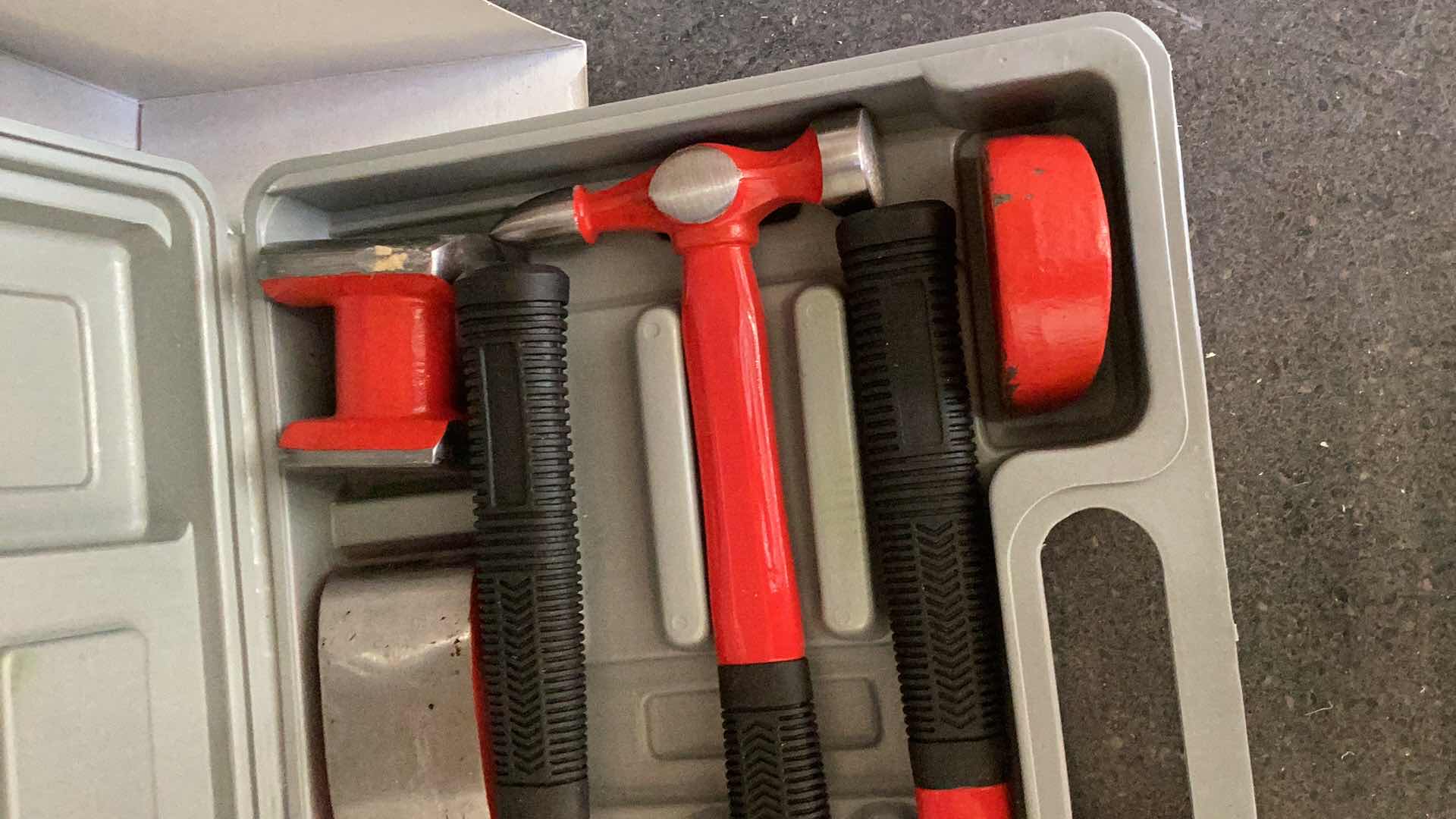 Photo 3 of AUTOMOBILE BODY REPAIR KIT