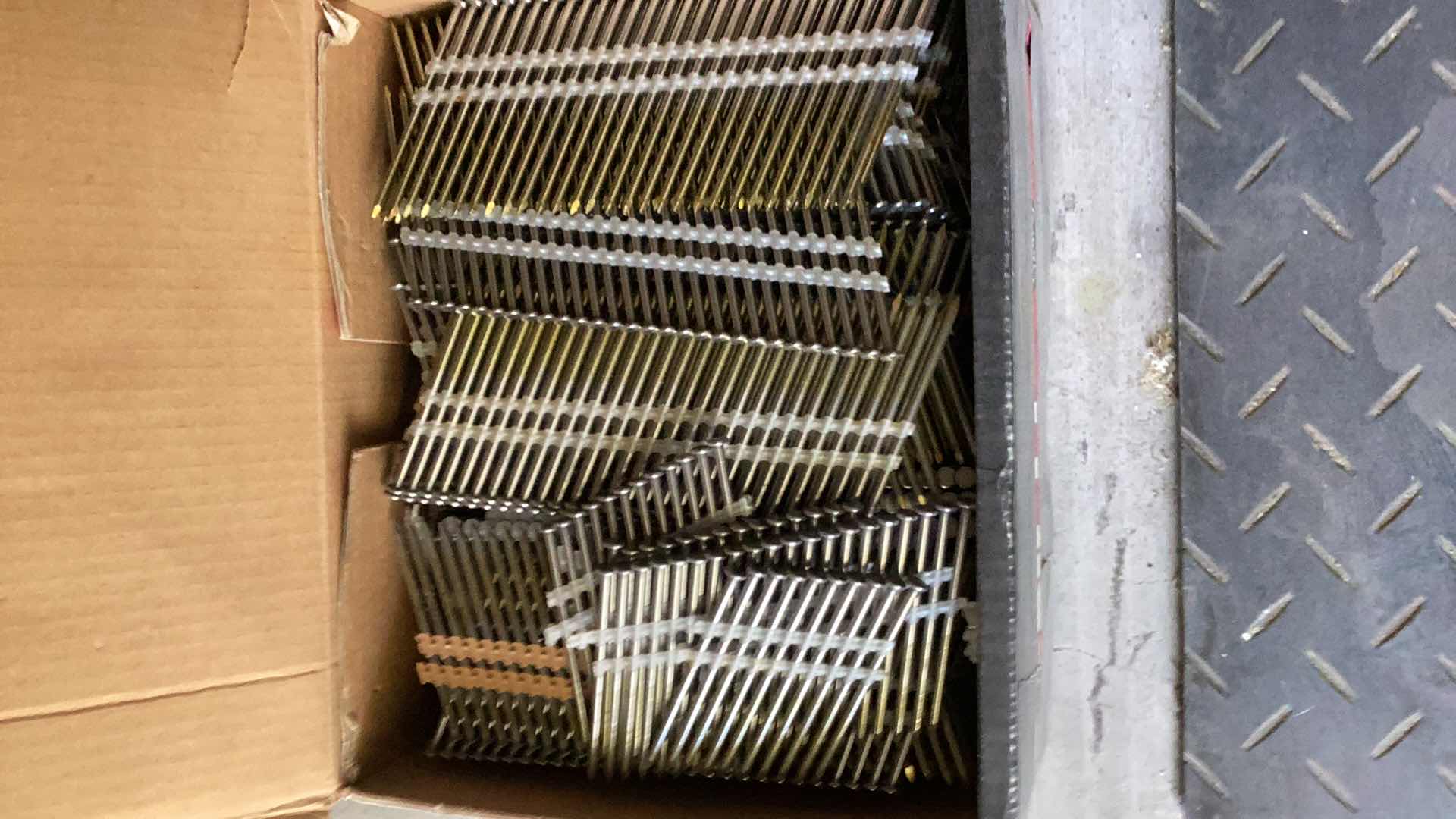 Photo 1 of SENCO NAIL GUN NAILS