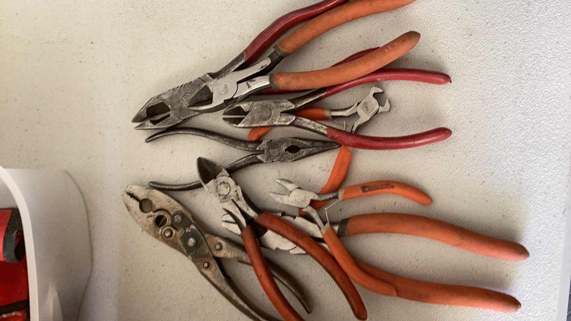 Photo 1 of PLIERS