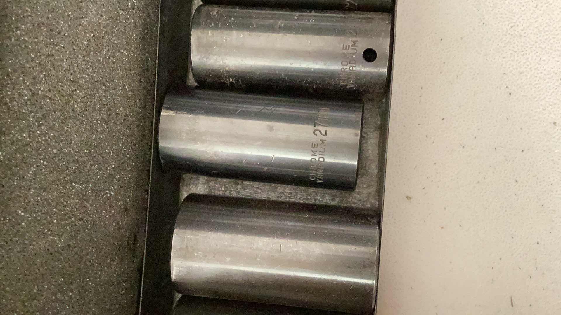 Photo 1 of METRIC CHROME VANADIUM SOCKET SET