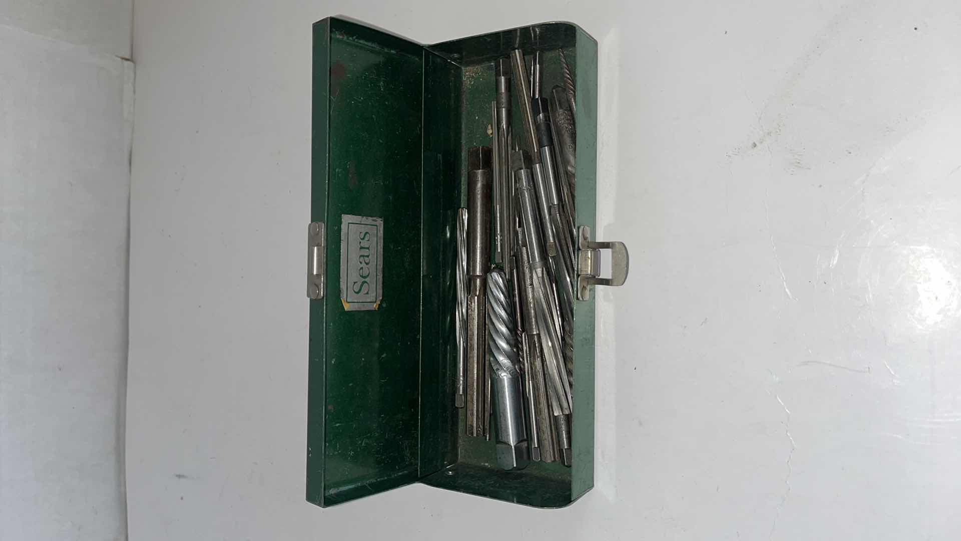 Photo 1 of SCREW EXTRACTORS KIT