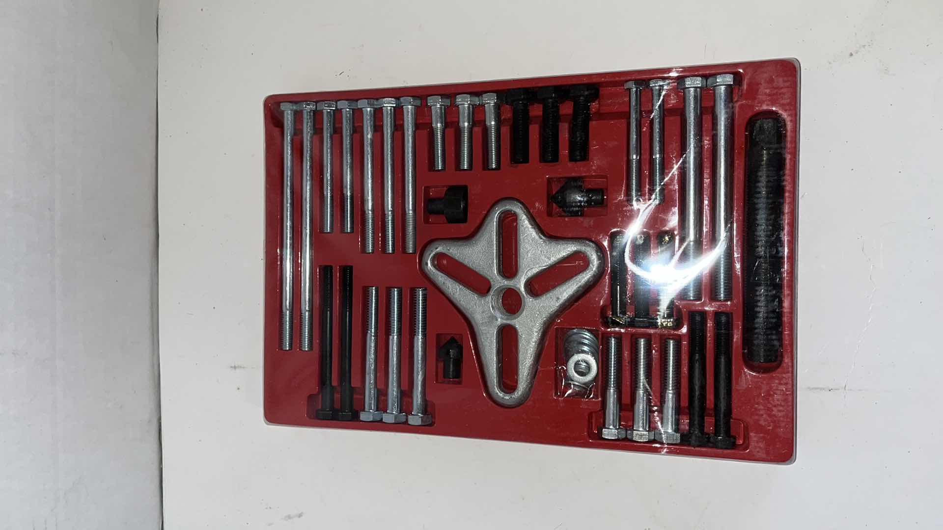 Photo 2 of BOLT PULLER SET 46 PIECES PITTSBURGH