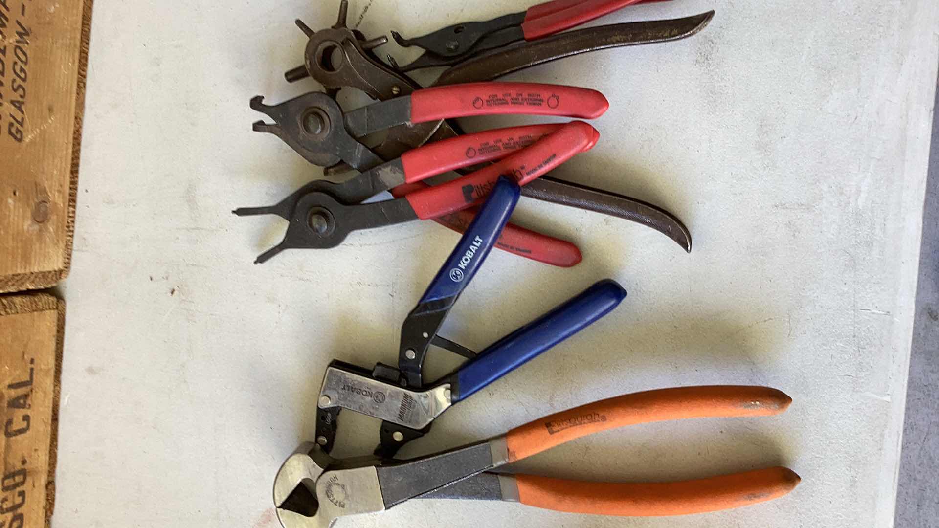 Photo 2 of RIVET AND SPECIALITY WRENCHES