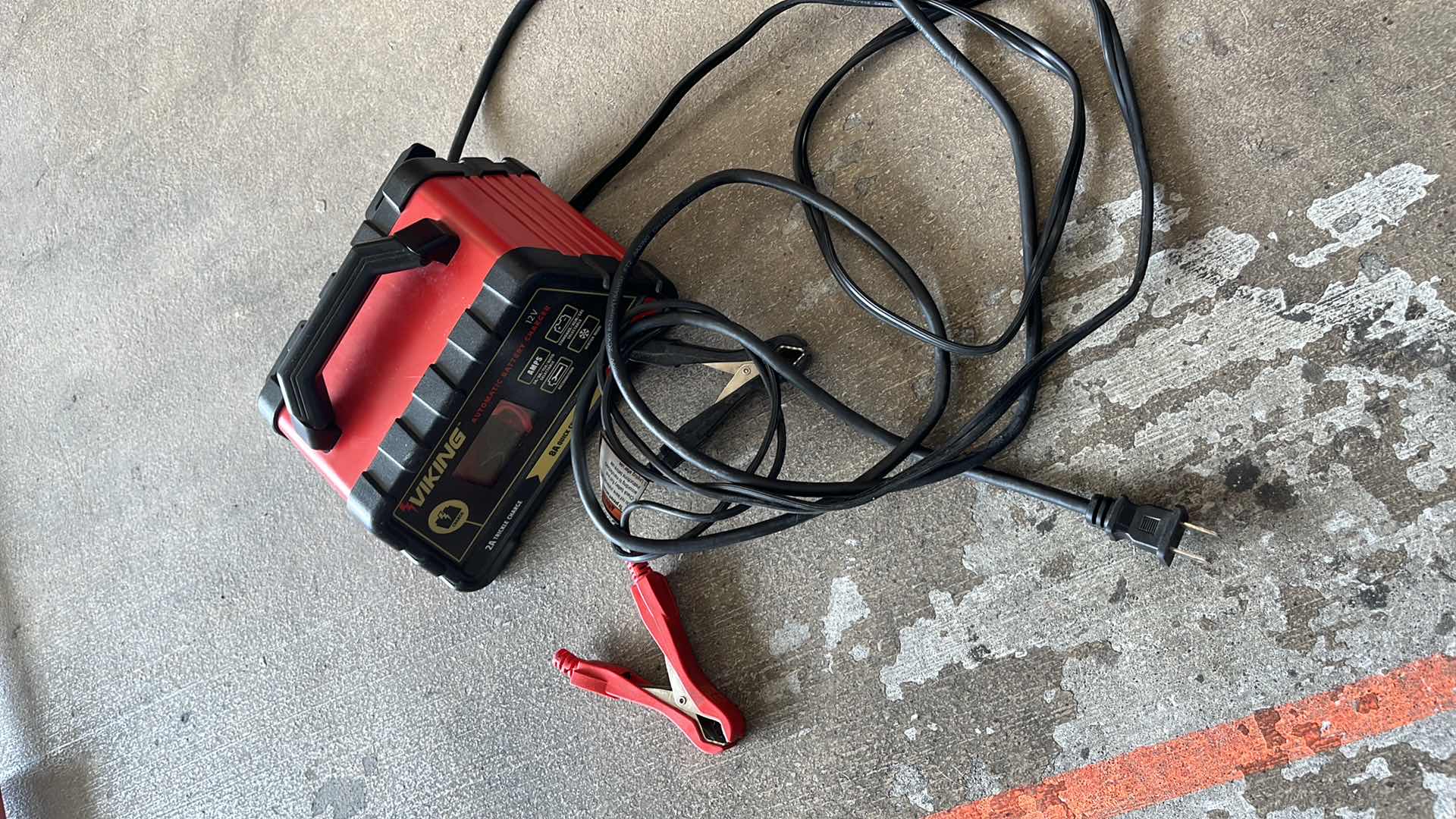Photo 1 of AUTOMATIC BATTERY CHARGER VIKING