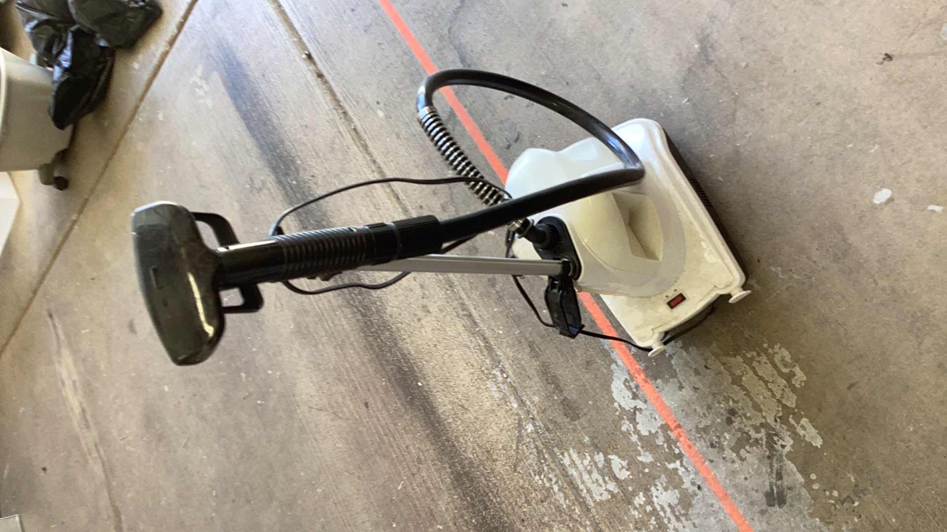 Photo 1 of CONAIR FABRIC STEAMER